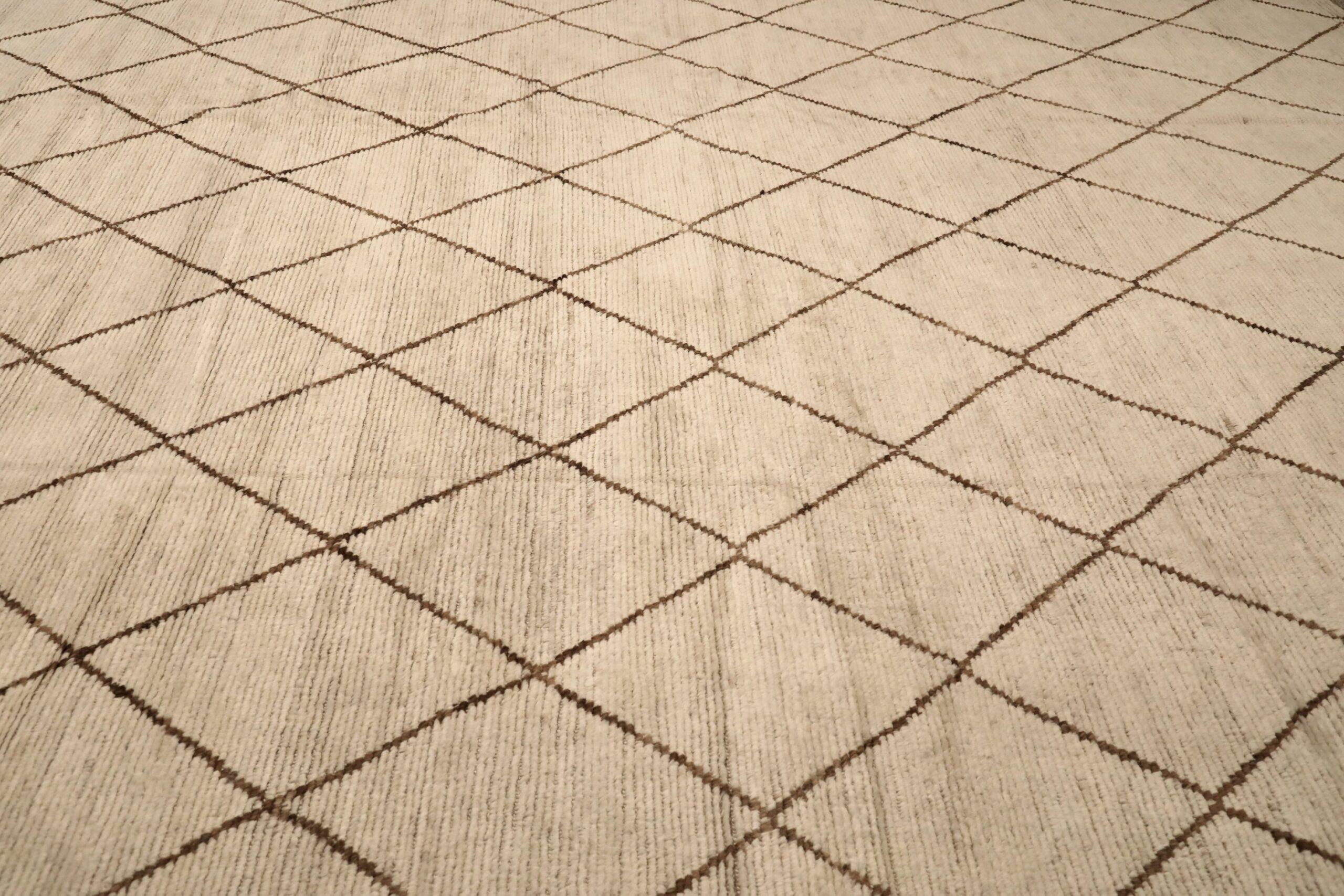 Marokkanische Teppiche aus Afghanistan - Wolle in elfenbeinfarbenem Design - 96457 (Afghanisch) im Angebot