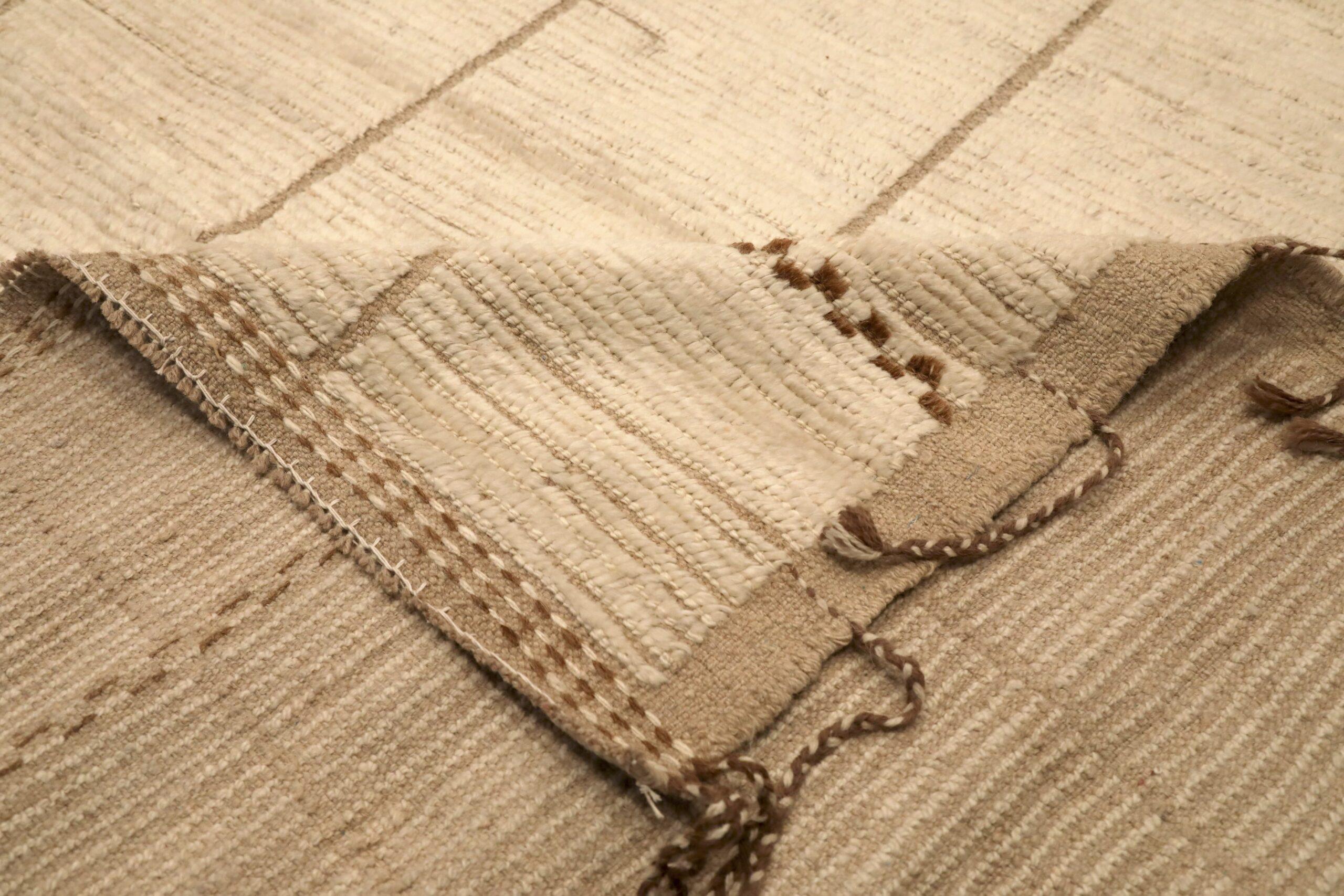 Afghanistan Moroccan Area Rugs - Wool Ivory Design - 96482 In Excellent Condition For Sale In Dallas, TX