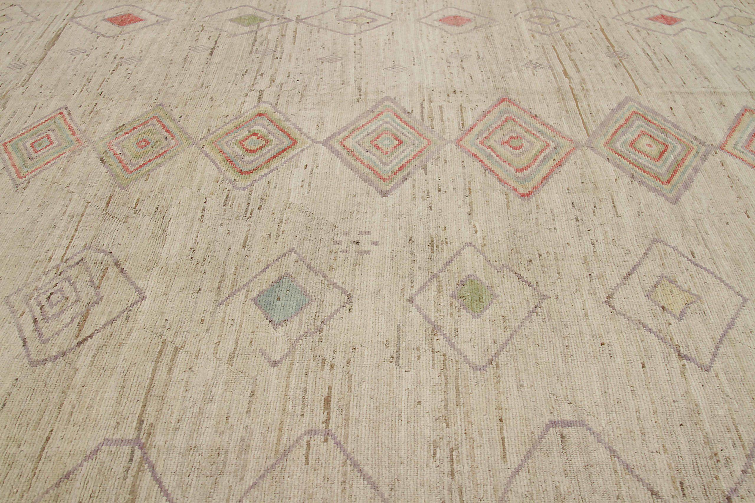 Marokkanische Teppiche aus Afghanistan – Wolle, elfenbein-rotes Design – 90566 (Stammeskunst) im Angebot