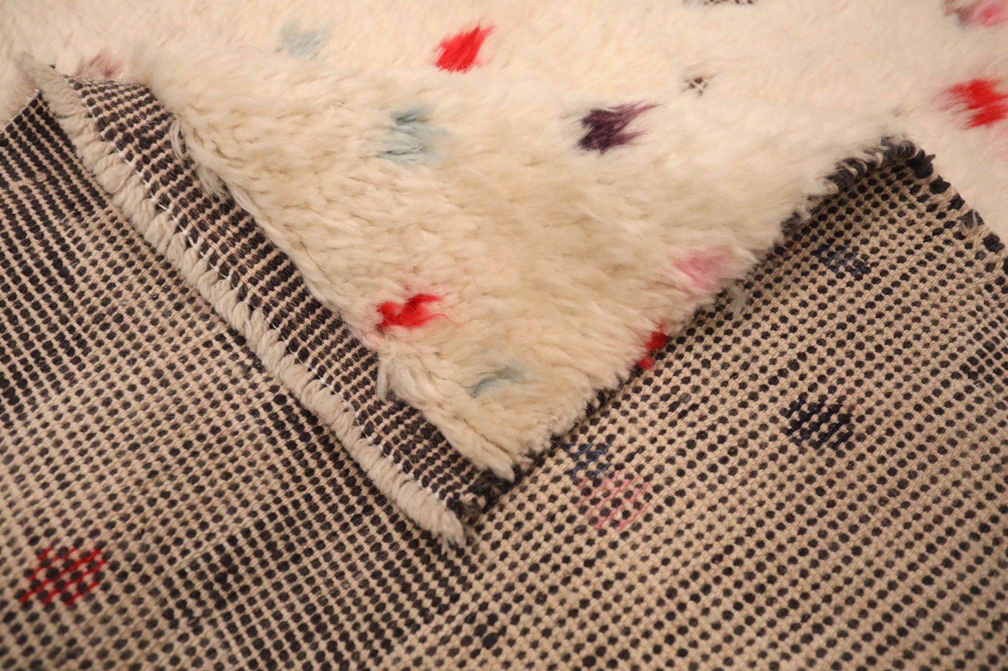 Marokkanische Teppiche aus Afghanistan – Wolle, elfenbein-rotes Design – 93596 (Afghanisch) im Angebot