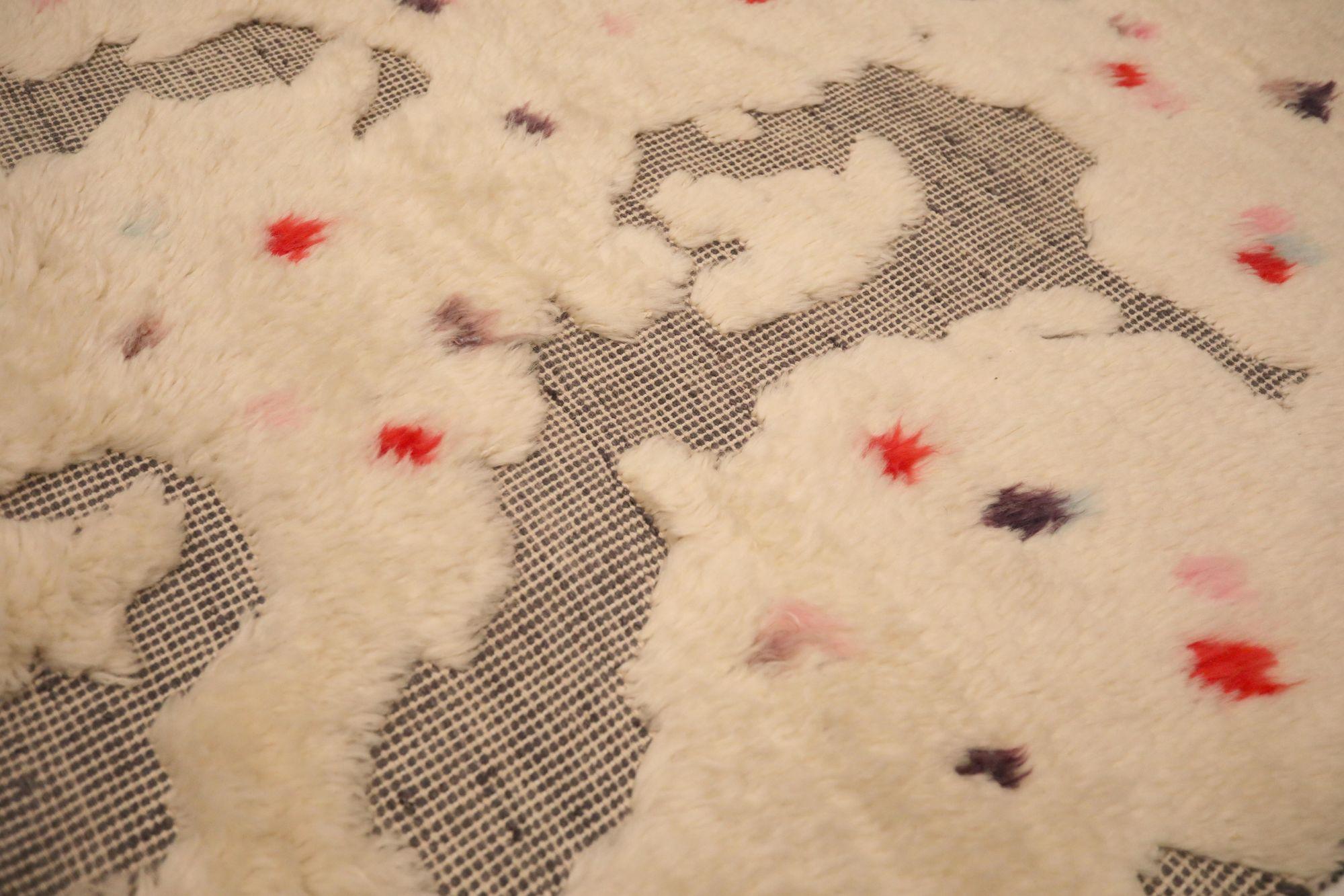 Marokkanische Teppiche aus Afghanistan – Wolle, elfenbein-rotes Design – 93596 (Handgeknüpft) im Angebot