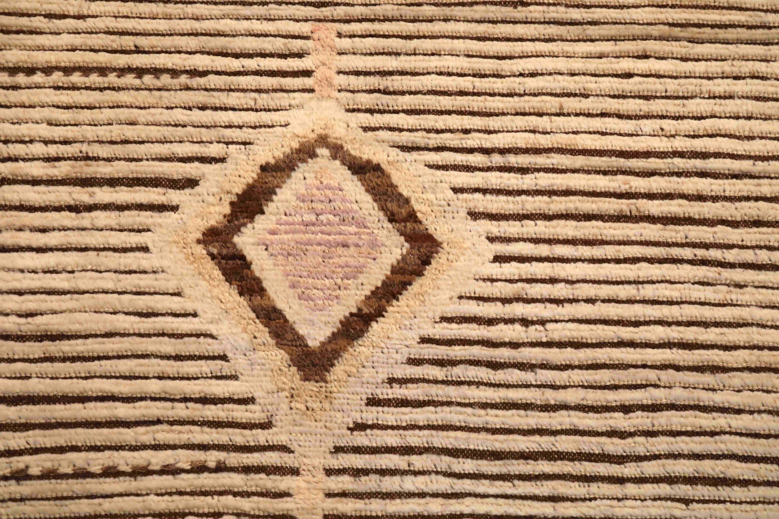 Marokkanische Teppiche aus Afghanistan – Wolle, elfenbeinfarben, taupefarben, Design – 96433 (Afghanisch) im Angebot