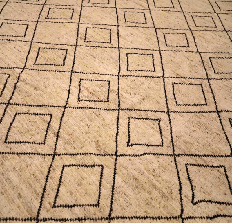 Afghanistan Marokkanisch Over Size Teppich - Wolle Elfenbein Design - 96334 (Handgeknüpft) im Angebot