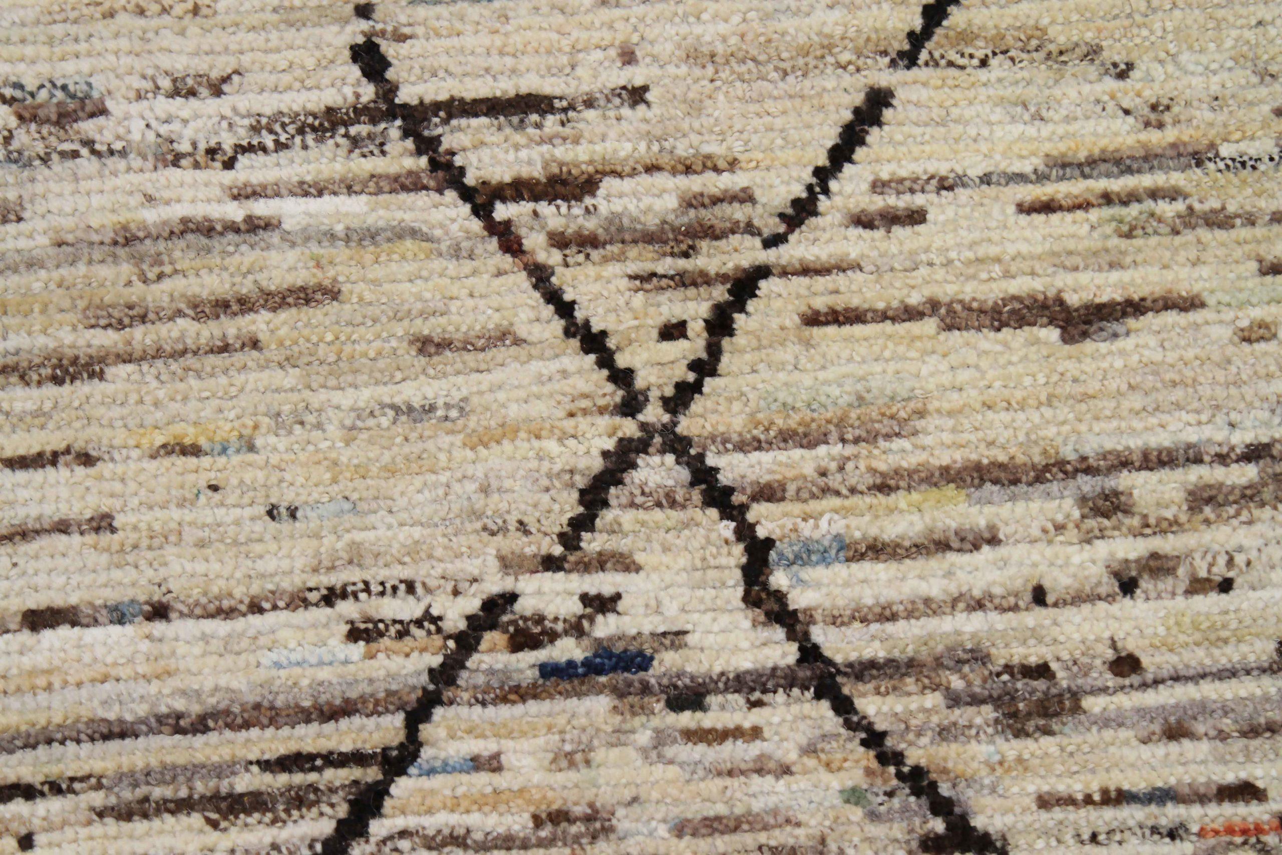 Afghanistan Marokkanischer Läufer Teppich CIRCA 1990 - Wolle Braun Elfenbein Design - 89913 (20. Jahrhundert) im Angebot