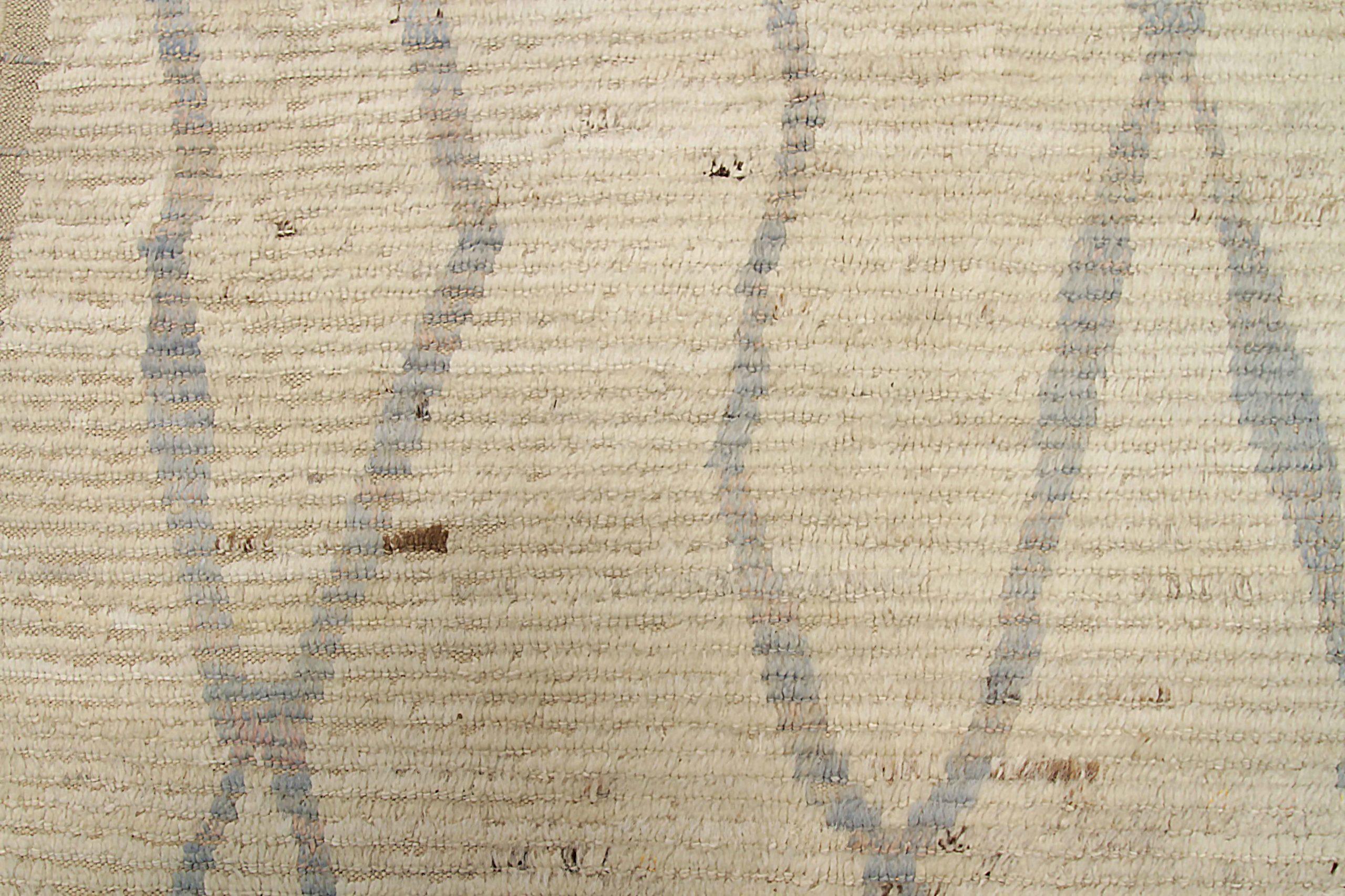 Afghano Tappeto marocchino dell'Afghanistan CIRCA 1990 - Disegno in lana grigio avorio - 92295 in vendita