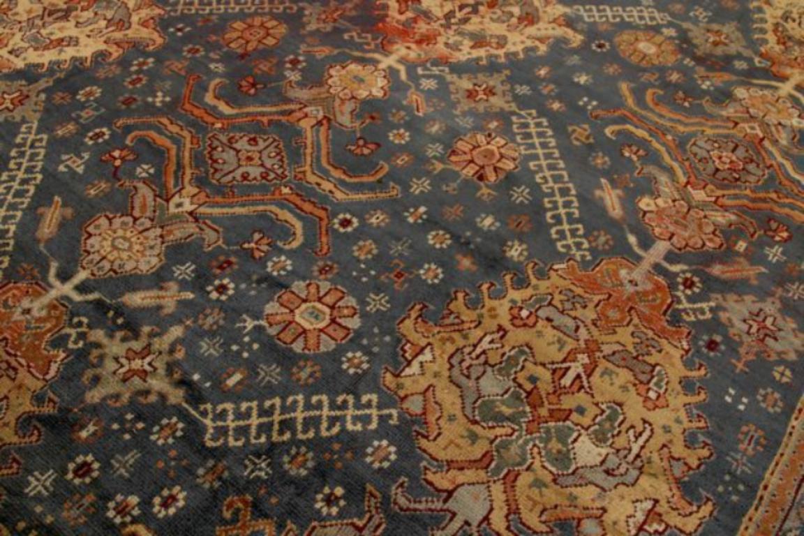 20ième siècle Tapis d'Afghanistan Oushak datant d'environ 1880 - Laine bleu marine, rouge, jaune et jaune - 91950 en vente