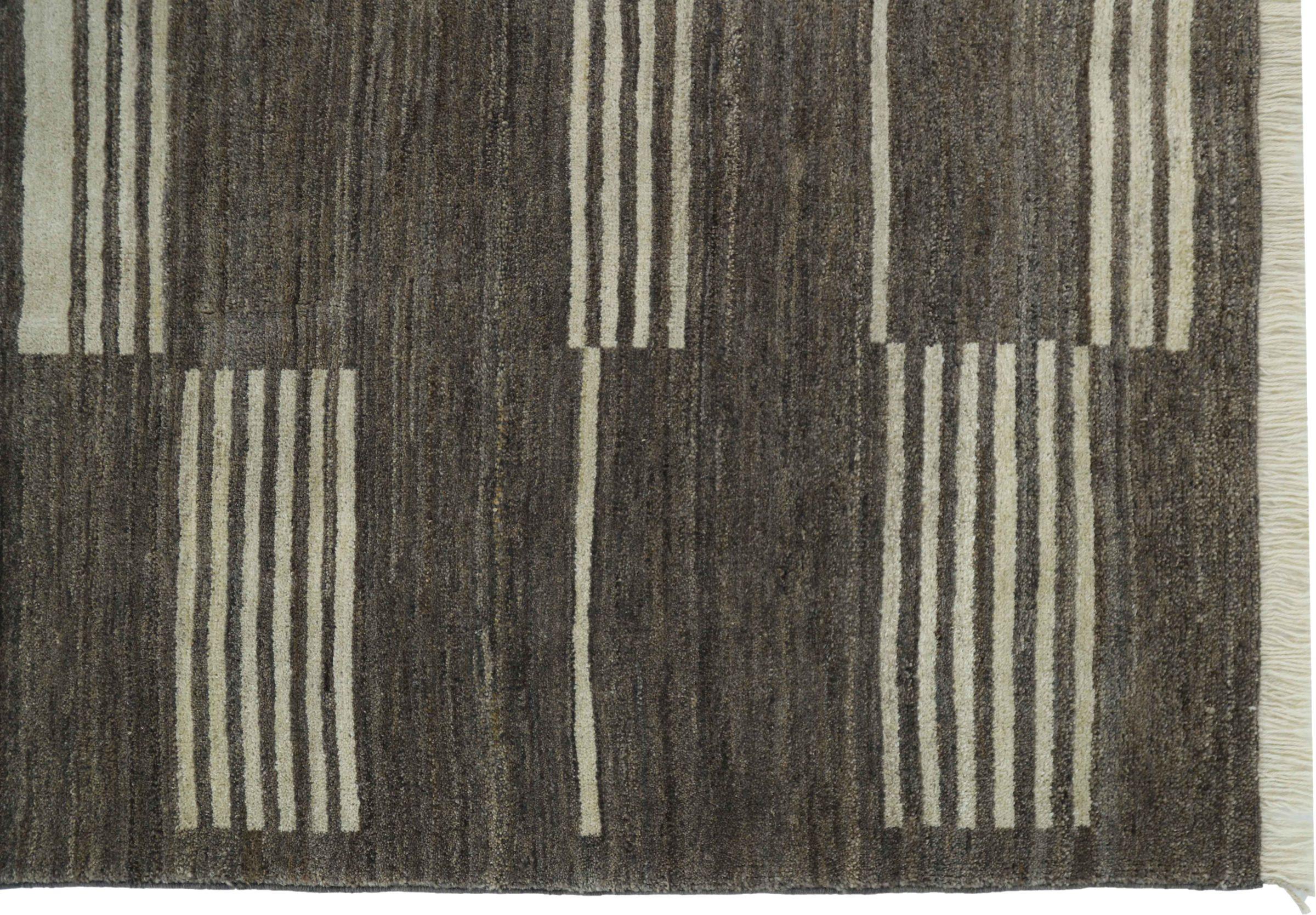20th Century Afghanistan Oushak Area Rugs Circa 1990 - Wool Brown Ivory Design - 90693 For Sale