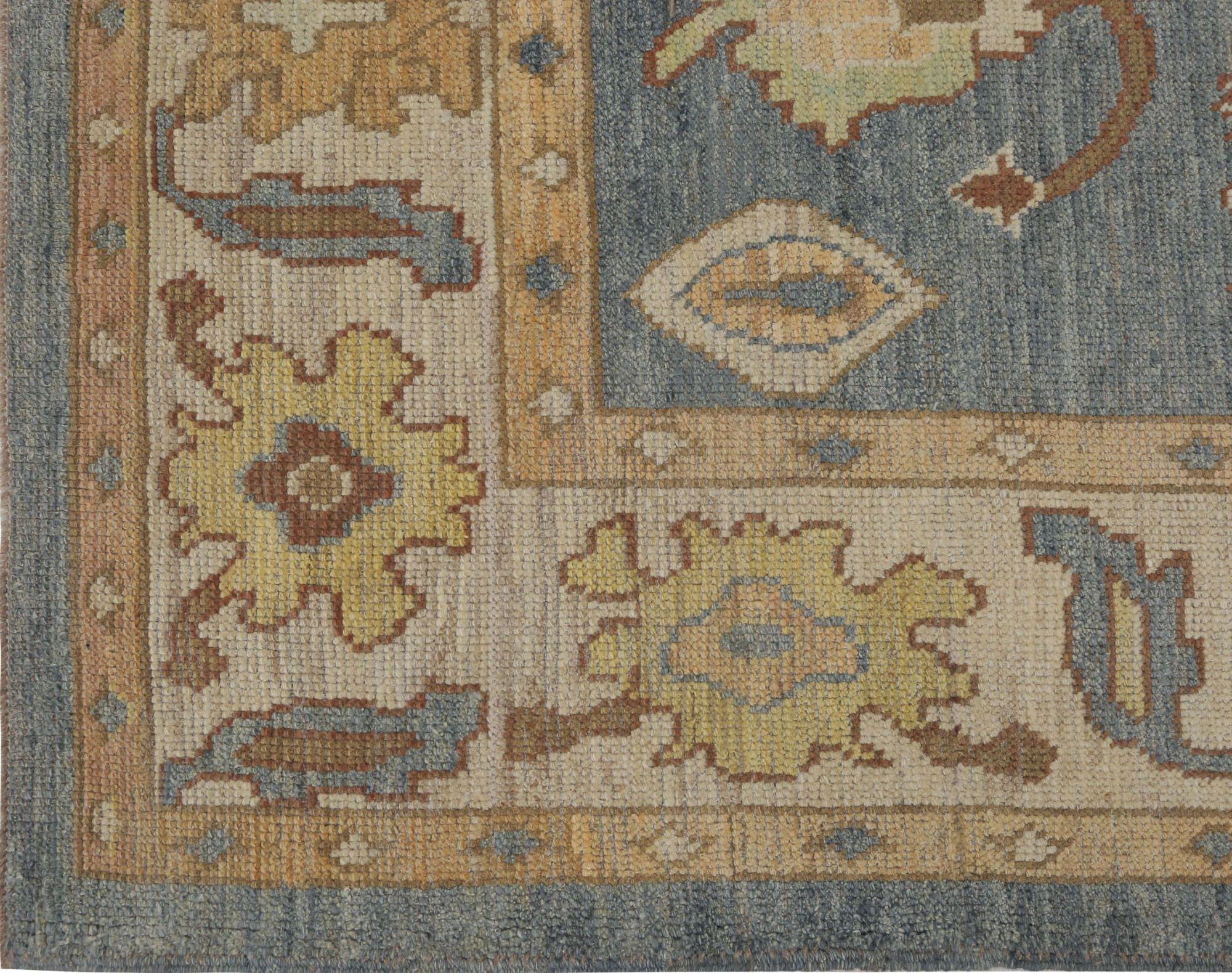 A Garden Lattice: The Timeless Elegance of a Modern Oushak-Style Rug
This exquisite area rug is a stunning tribute to the enduring charm of the classic Turkish Oushak design, masterfully created for today's sophisticated interiors. It features a