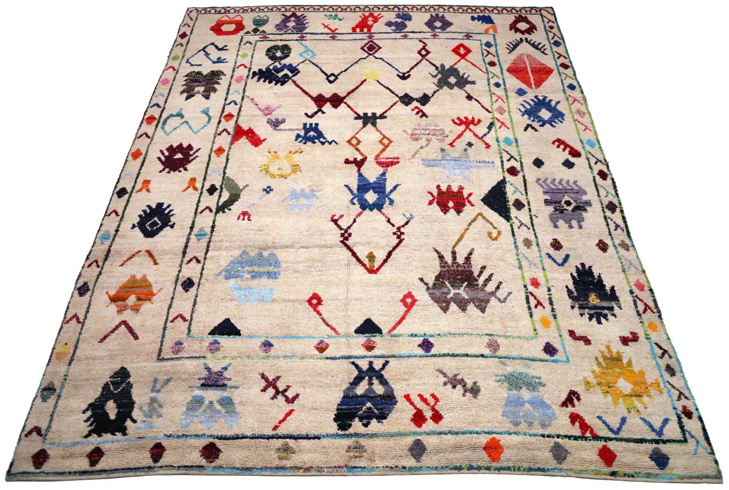 Entdecken Sie die Eleganz von Afghanistan Oushak mit Teppichen von Circa 1990. Dieses exklusive Design aus Wolle und Blau-Elfenbein-Rot-Gelb ist perfekt, um Ihren Raum zu verschönern.