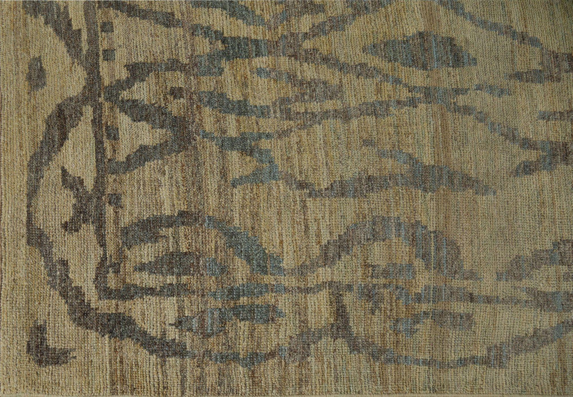 Entdecken Sie die Eleganz von Afghanistan Oushak mit Teppichen von Circa 1990. Dieses exklusive Design mit Wolle und BrownYellow ist perfekt, um Ihren Raum zu verschönern.