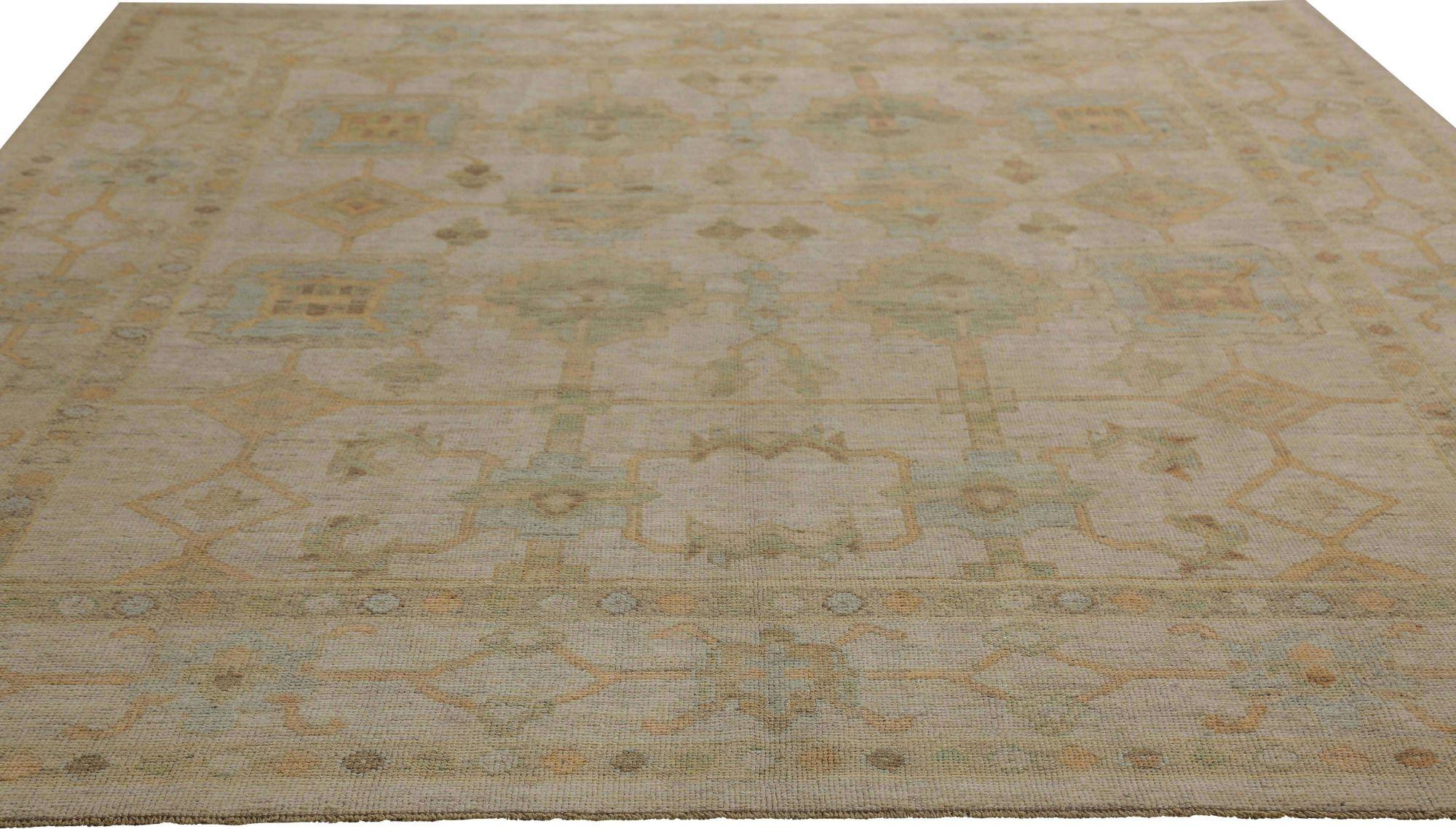 Entdecken Sie die Eleganz von Afghanistan Oushak mit Teppichen von Circa 1990. Dieses exklusive Design aus Wolle und Elfenbein ist perfekt, um Ihren Raum zu verschönern.