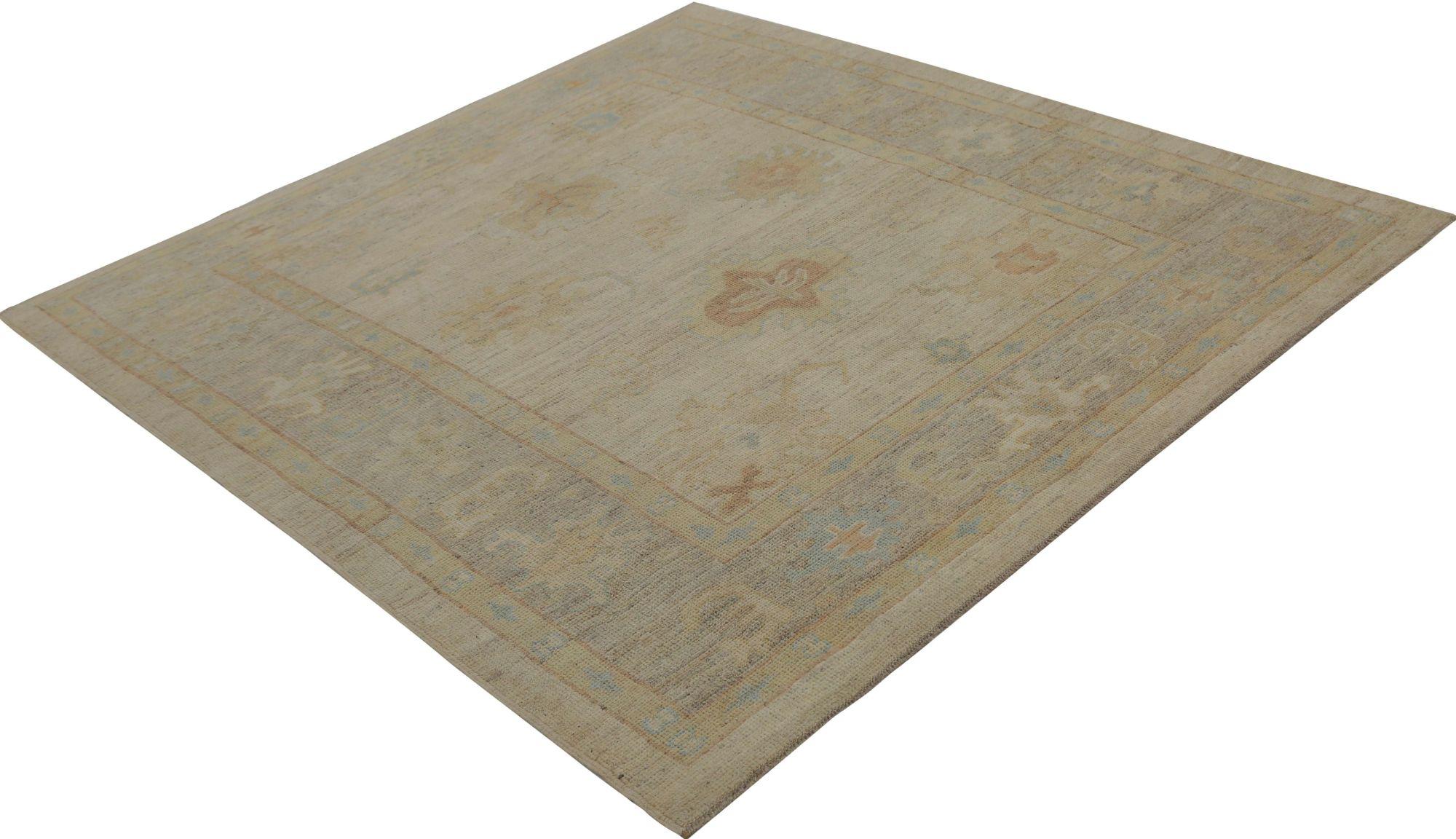 Entdecken Sie die Eleganz von Afghanistan Oushak mit Teppichen von Circa 1990. Dieses exklusive Design aus Wolle und Elfenbein ist perfekt, um Ihren Raum zu verschönern.