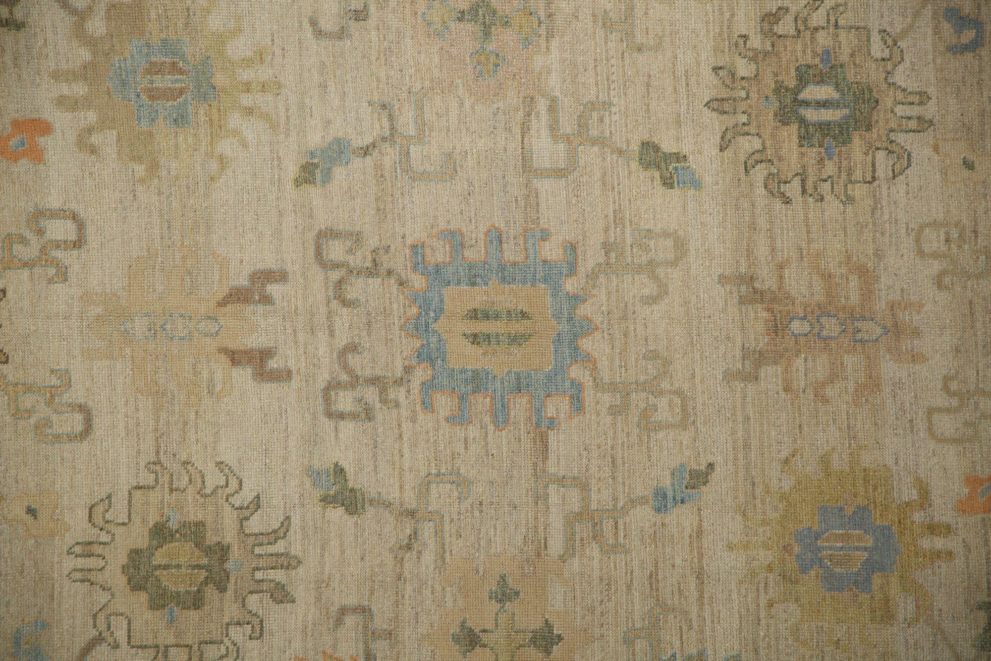Oushak-Teppiche aus Afghanistan - Wolle in elfenbeinfarbenem Design - 96078 (Stammeskunst) im Angebot