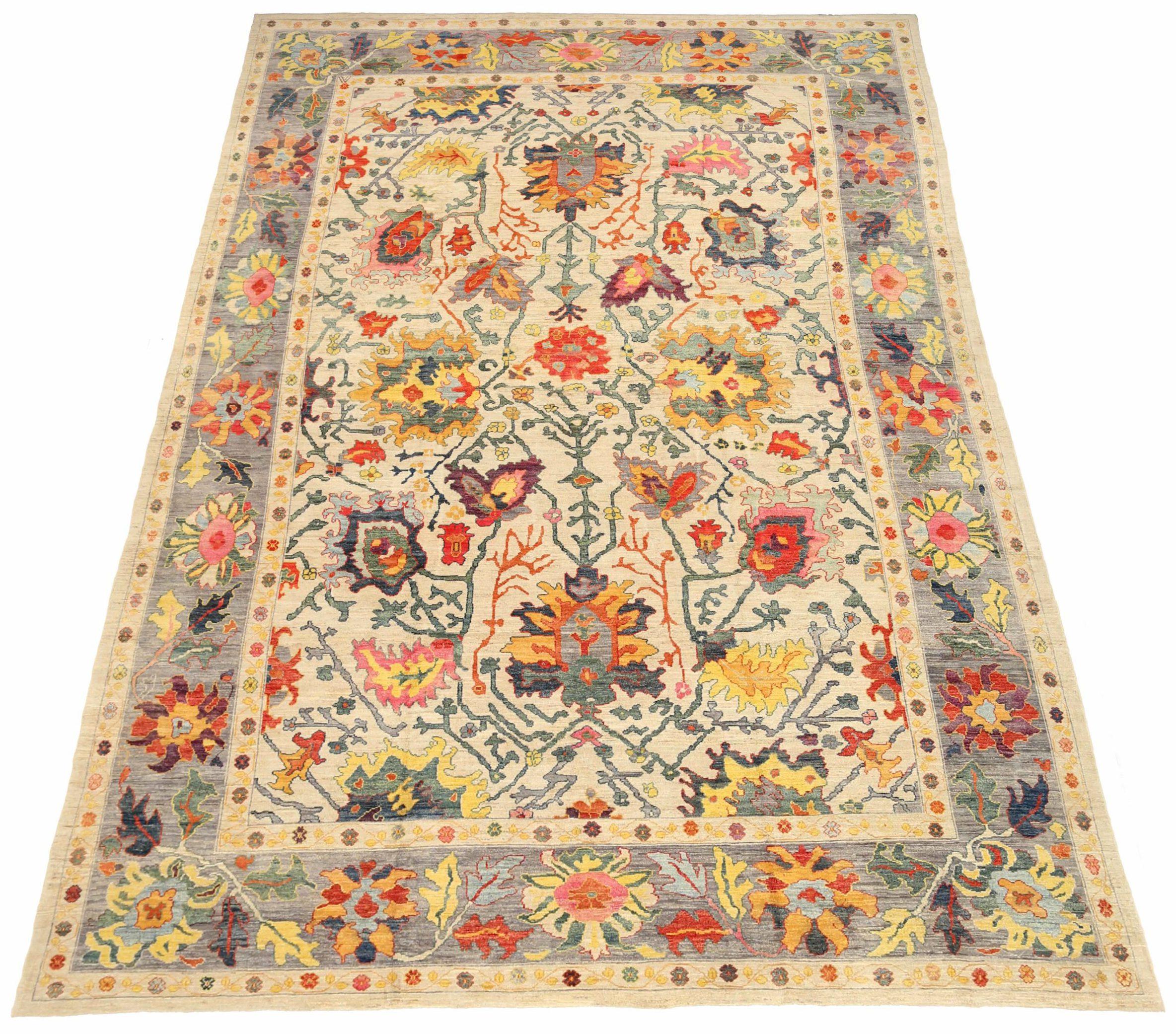 Scopri l'eleganza dell'Afghanistan Oushak con il tappeto over size CIRCA 1990. Progettato con lana e avorio-rosa-giallo, questo design esclusivo è perfetto per valorizzare il tuo spazio.