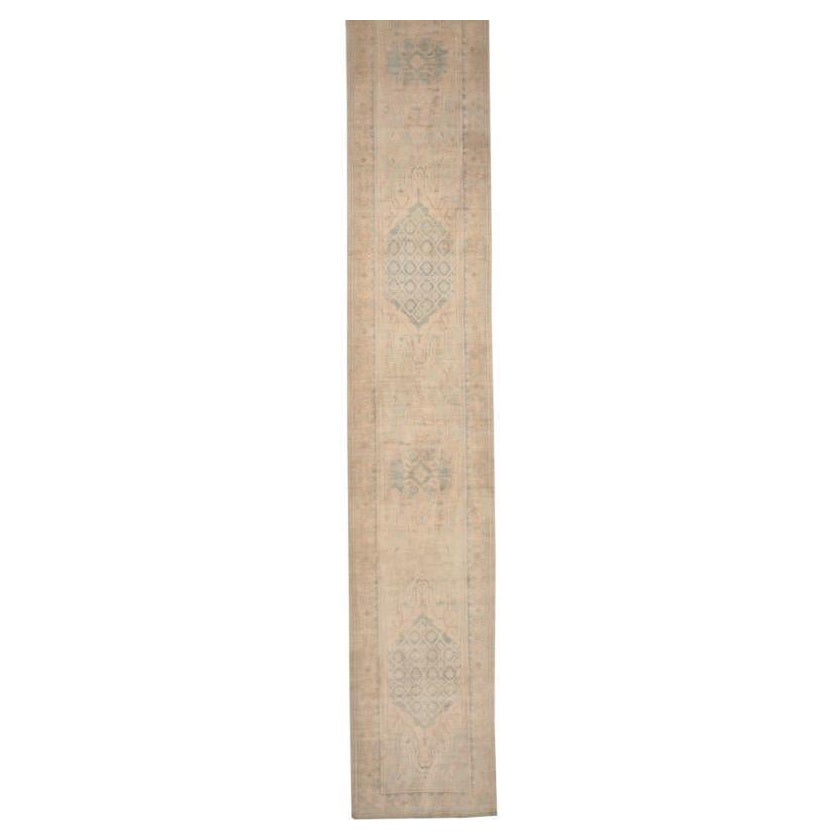 Tapis de couloir Oushak d'Afghanistan, motif vert ivoire - 98045