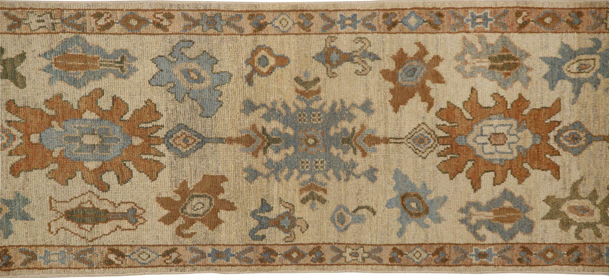 Afghanistan Oushak-Läufer aus Wolle in Elfenbein mit elfenbeinfarbenem Design - 96061 (Stammeskunst) im Angebot