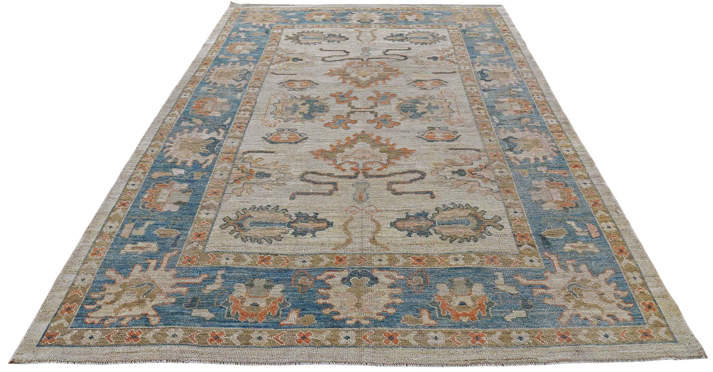 Scopri l'eleganza della Collection'S di Afghanistan Rose con i tappeti per l'area CIRCA del 1990. Progettato con lana e blu-avorio-arancio, questo design esclusivo è perfetto per valorizzare il tuo spazio.
