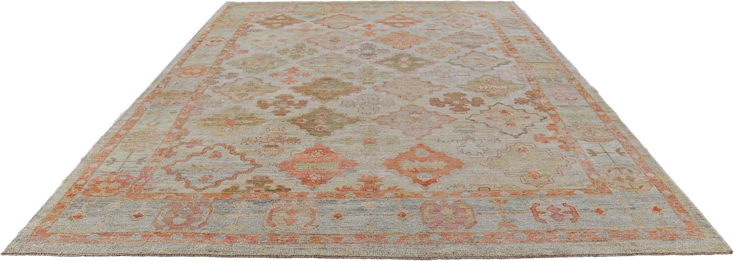 Découvrez l'élégance de la Collection Elegal d'Afghanistan, qui comprend des tapis de sol de la collection Circa 1990. Conçu avec de la laine et de l'IvoryLight BluePink, ce design exclusif est parfait pour mettre en valeur votre espace.