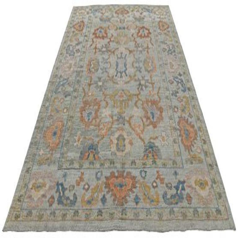 Descubre la elegancia de la Colección Rosa de Afganistán con las Alfombras de Área de Circa 1990. Diseñado con lana y BlueBrownPink, este diseño exclusivo es perfecto para realzar tu espacio.