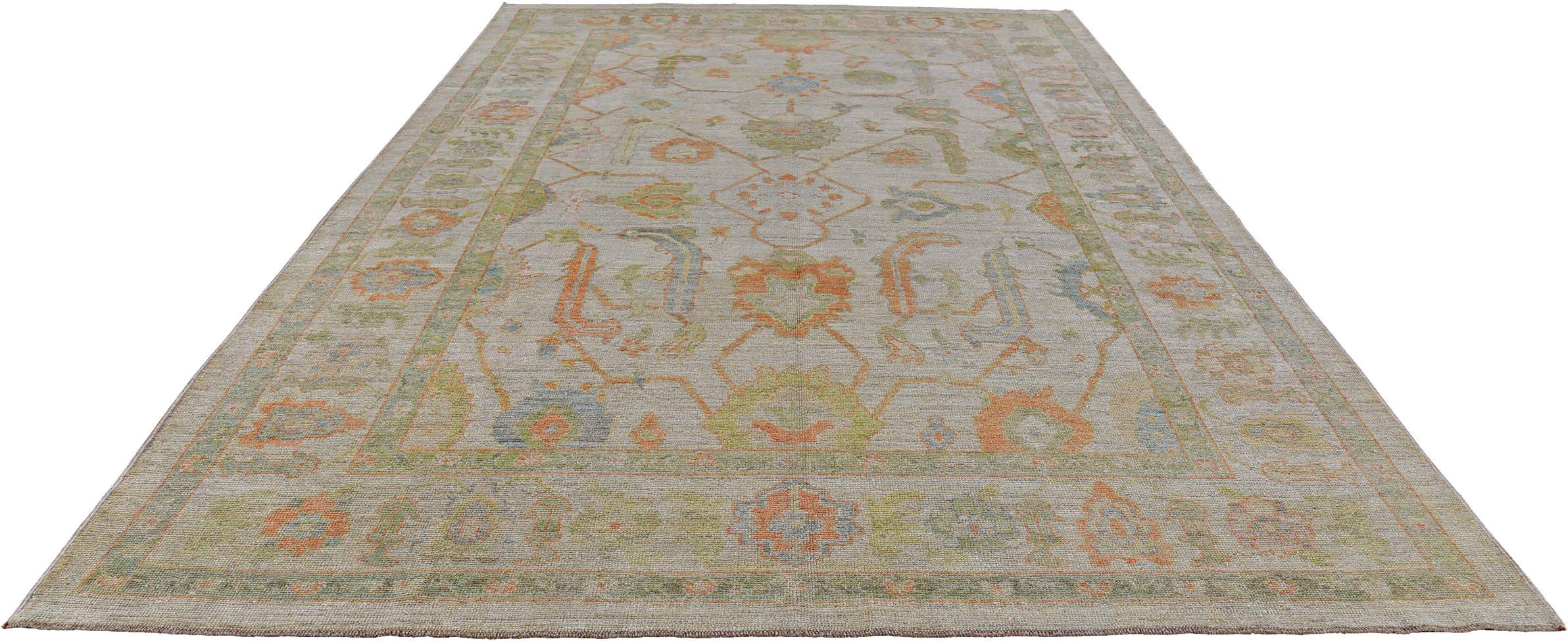 Scopri l'eleganza della Collection'S di Afghanistan Rose con i tappeti per l'area CIRCA del 1990. Progettato con lana e verde-avorio-arancio, questo design esclusivo è perfetto per valorizzare il tuo spazio.