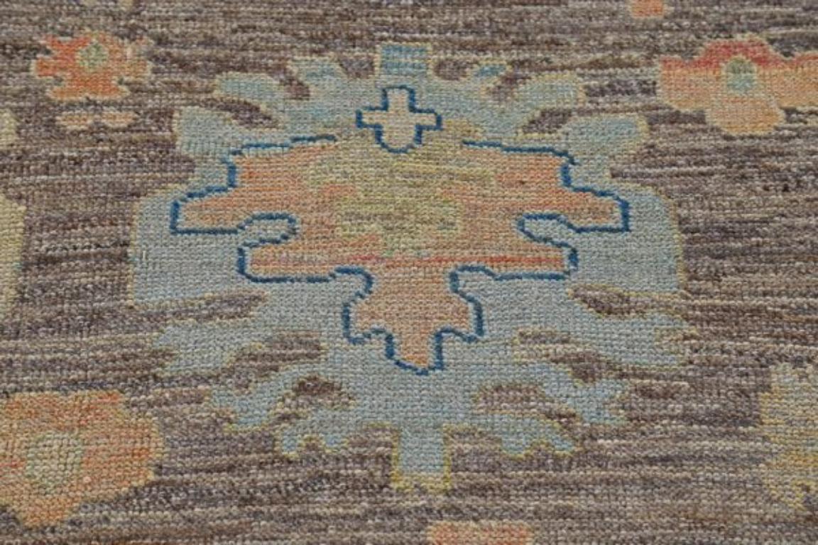 Afghanistan Rose Kollektion Over Size Teppich - Wolle Blau Braun - 90995 im Zustand „Hervorragend“ im Angebot in Dallas, TX