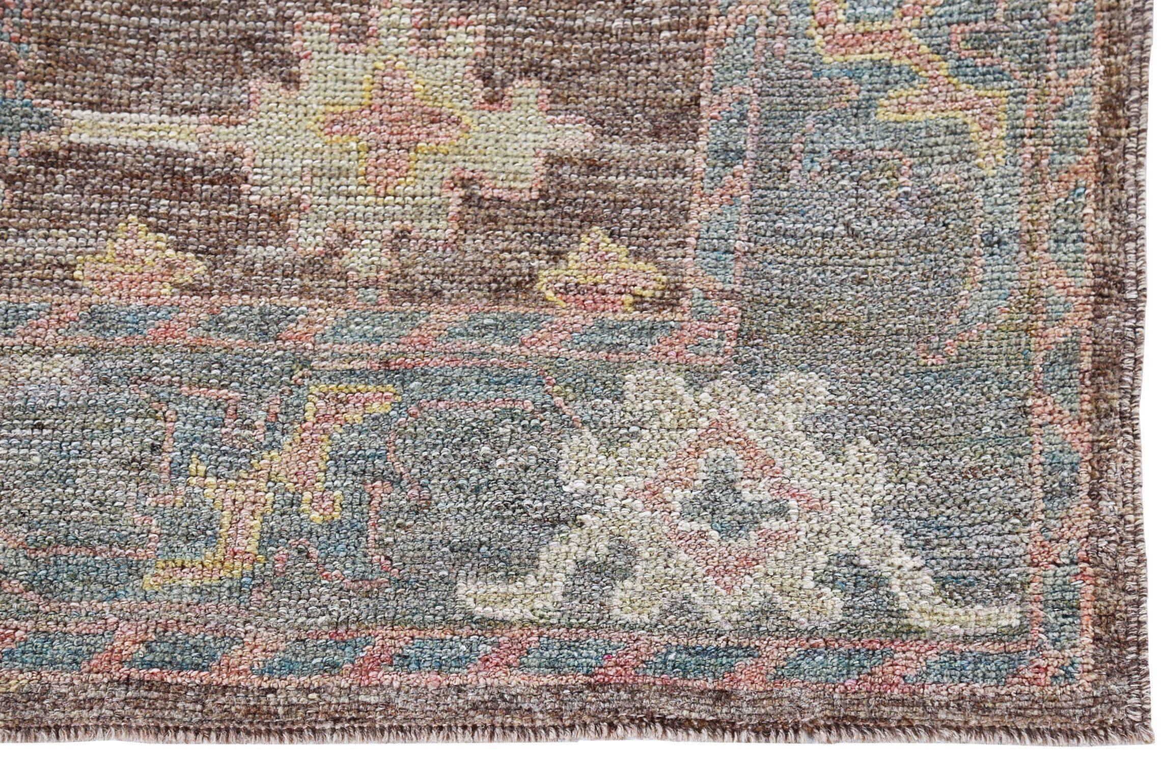Alfombra Pequeña Colección Afghanistan Rose Circa 1990 - Lana Azul Marrón Marfil - 90775 en Excelente estado para la venta en Dallas, TX