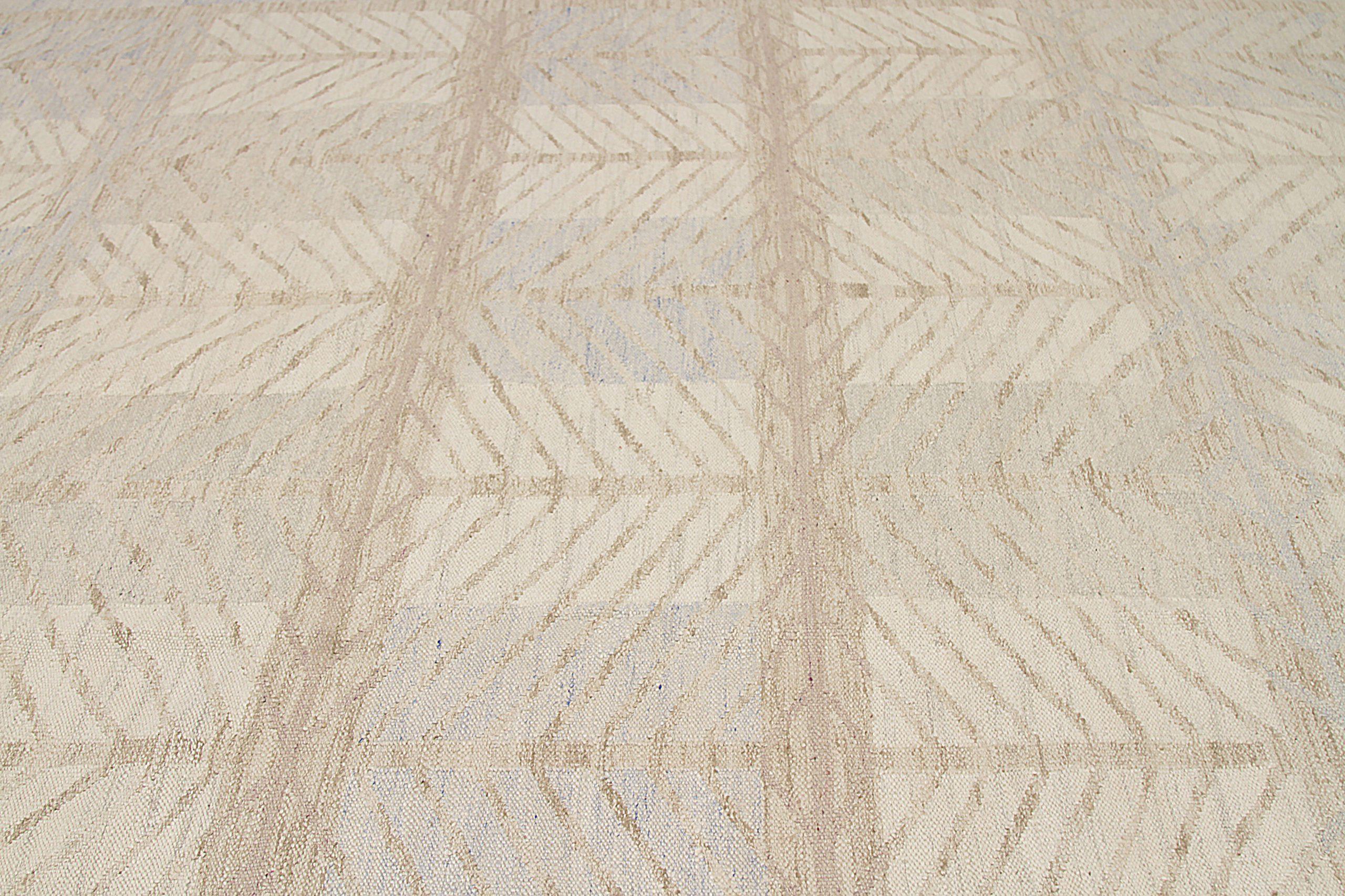 Tapis scandinaves Afghanistan vers 1990 - Laine bleu ivoire taupe - 92569 Excellent état - En vente à Dallas, TX