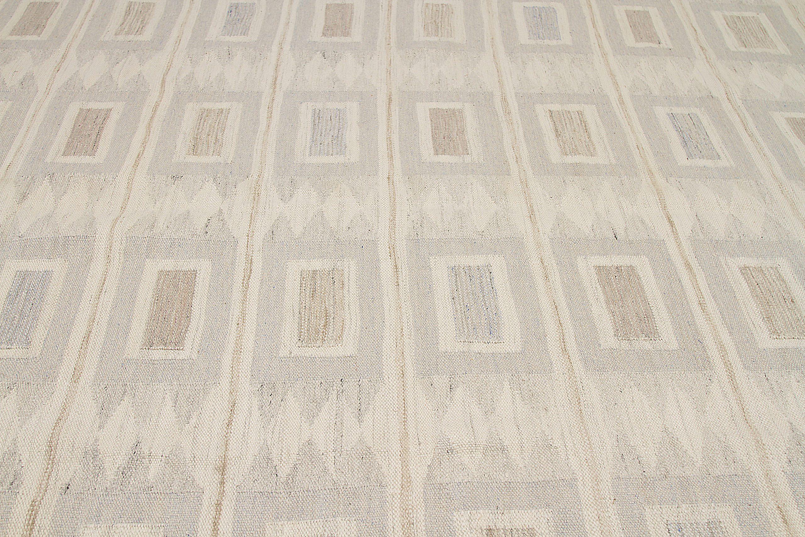 20th Century Afghanistan Scandinavian Area Rugs Circa 1990 - Wool Gray Ivory Taupe - 92580 For Sale