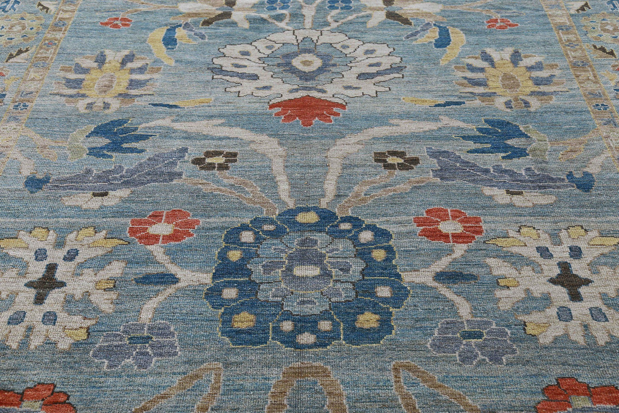 Afghanistan Sultanabad Area Rugs Circa 1990 - Wool Blue Ivory Yellow - 90764 In Excellent Condition For Sale In Dallas, TX