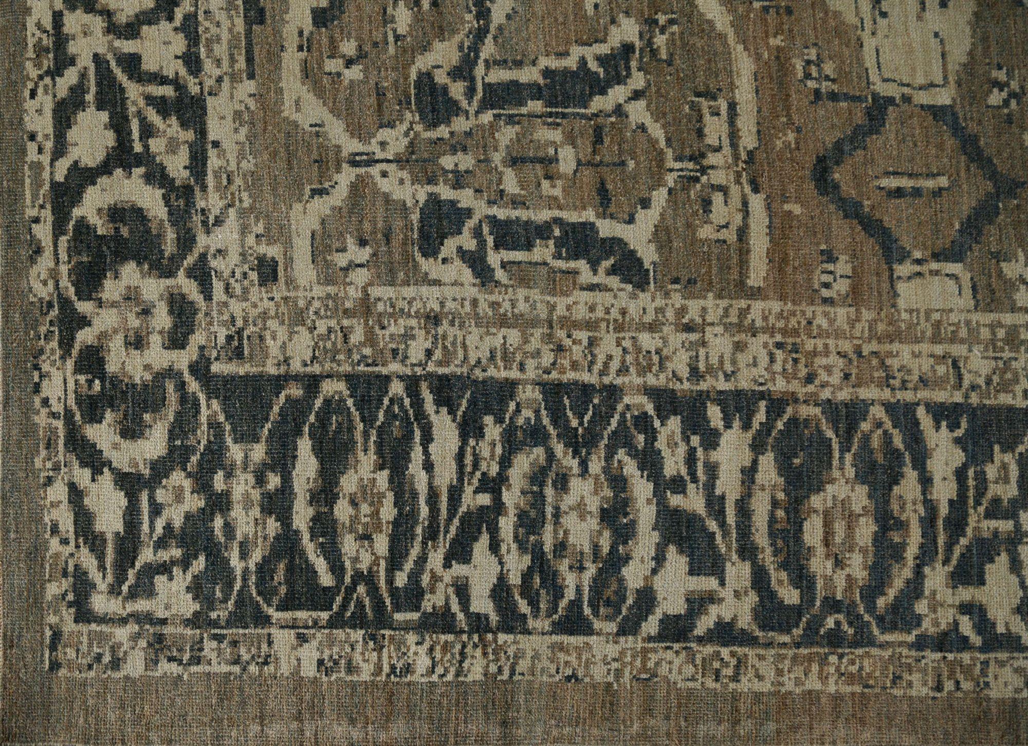 Entdecken Sie die Eleganz von Afghanistan Sultanabad mit Teppichen um 1990. Dieses exklusive Design aus Wolle und Braun ist perfekt, um Ihren Raum zu verschönern.