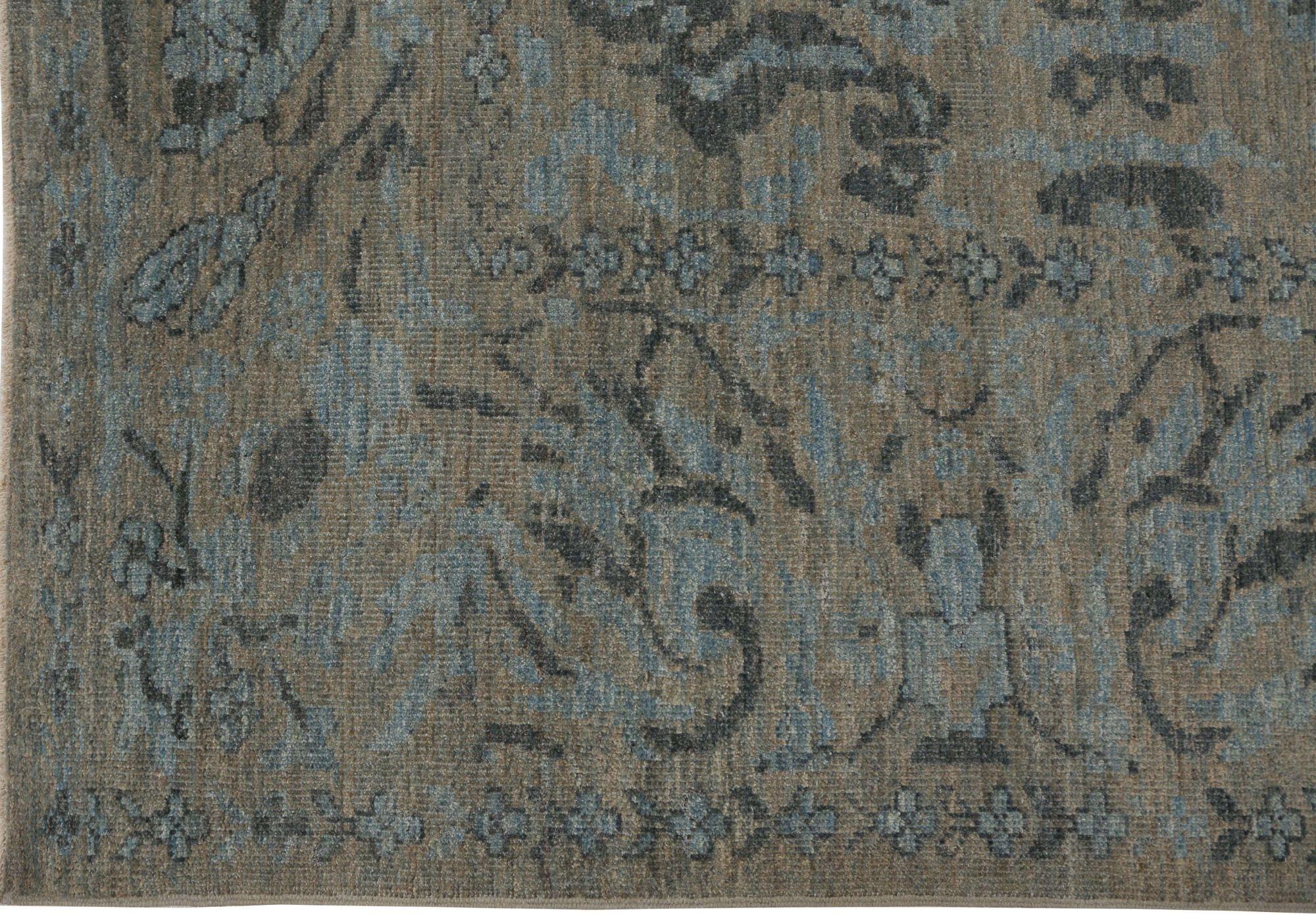 Scopri l'eleganza dell'Afghanistan Sultanabad Rugs con i tappeti CIRCA del 1990. Progettato con lana e marrone-grigio, questo design esclusivo è perfetto per valorizzare il tuo spazio.