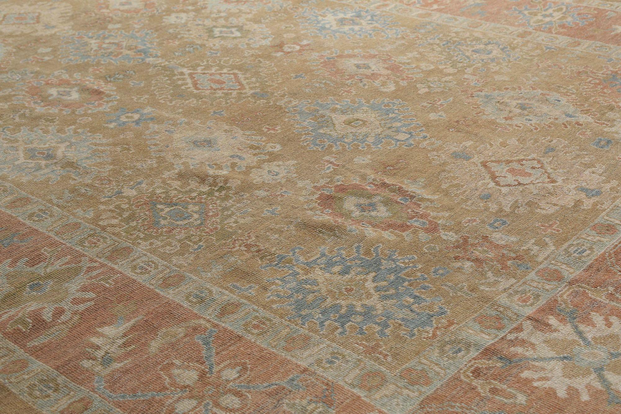 Descubre la elegancia de Afganistán con Sultanabad Rugs de Circa 1990. Diseñado con lana y BrownPink, este diseño exclusivo es perfecto para realzar tu espacio.
