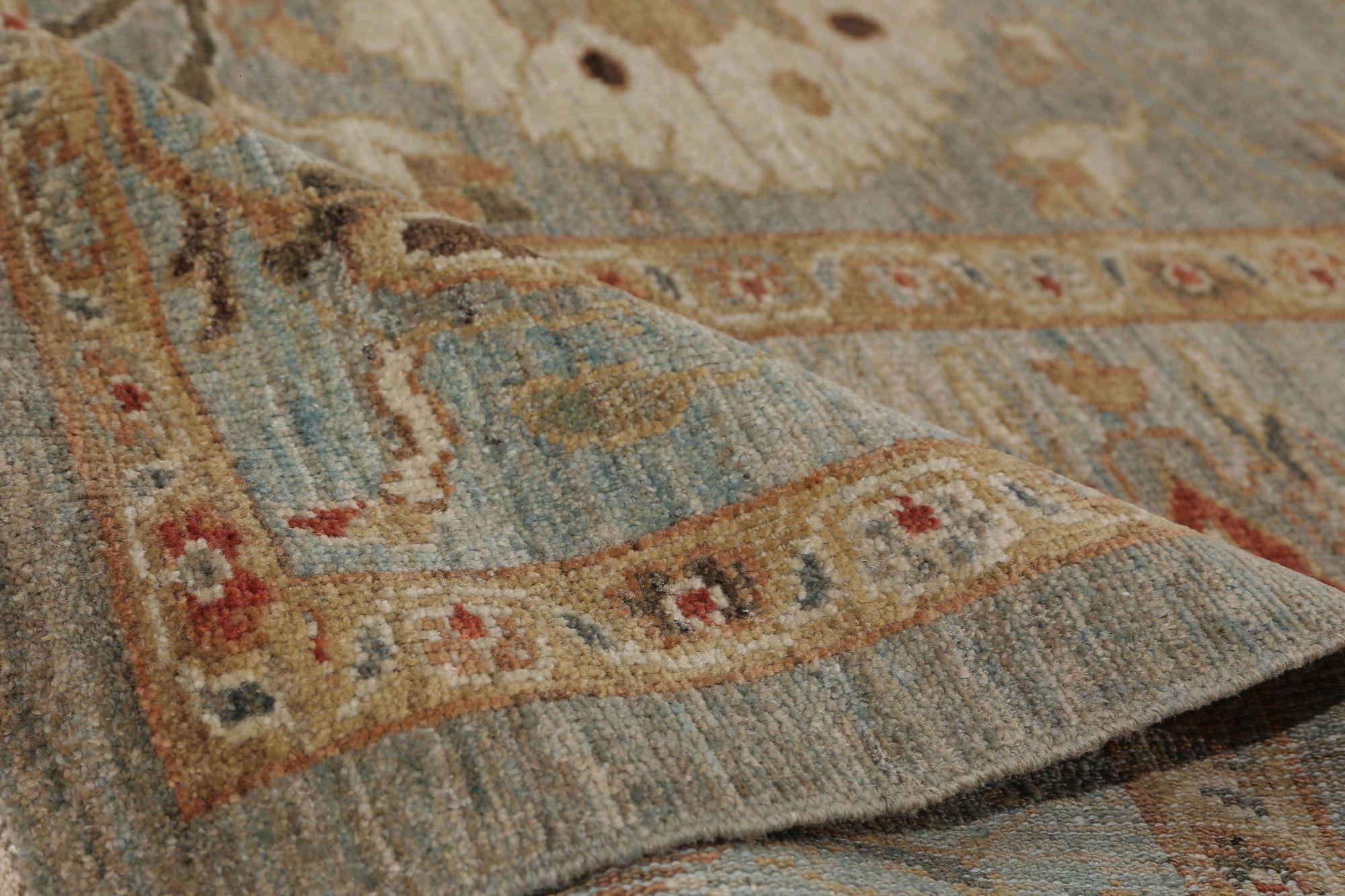 Entdecken Sie die Eleganz von Afghanistan Sultanabad mit Teppichen um 1990. Dieses exklusive Design aus Wolle und Grau ist perfekt, um Ihren Raum zu verschönern.