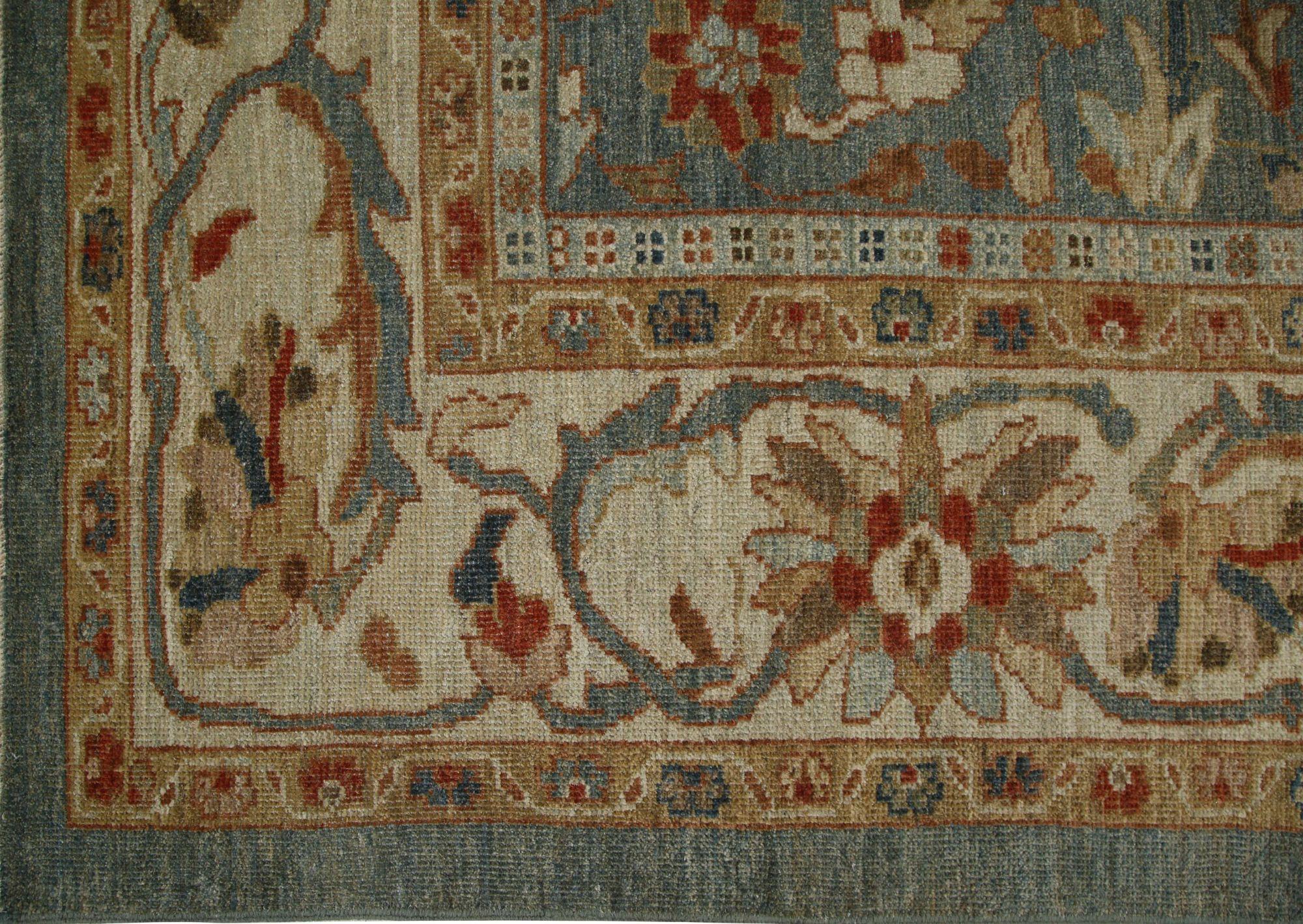 Scopri l'eleganza dell'Afghanistan Sultanabad Rugs con i tappeti CIRCA del 1990. Progettato con lana e grigio, questo design esclusivo è perfetto per valorizzare il tuo spazio.