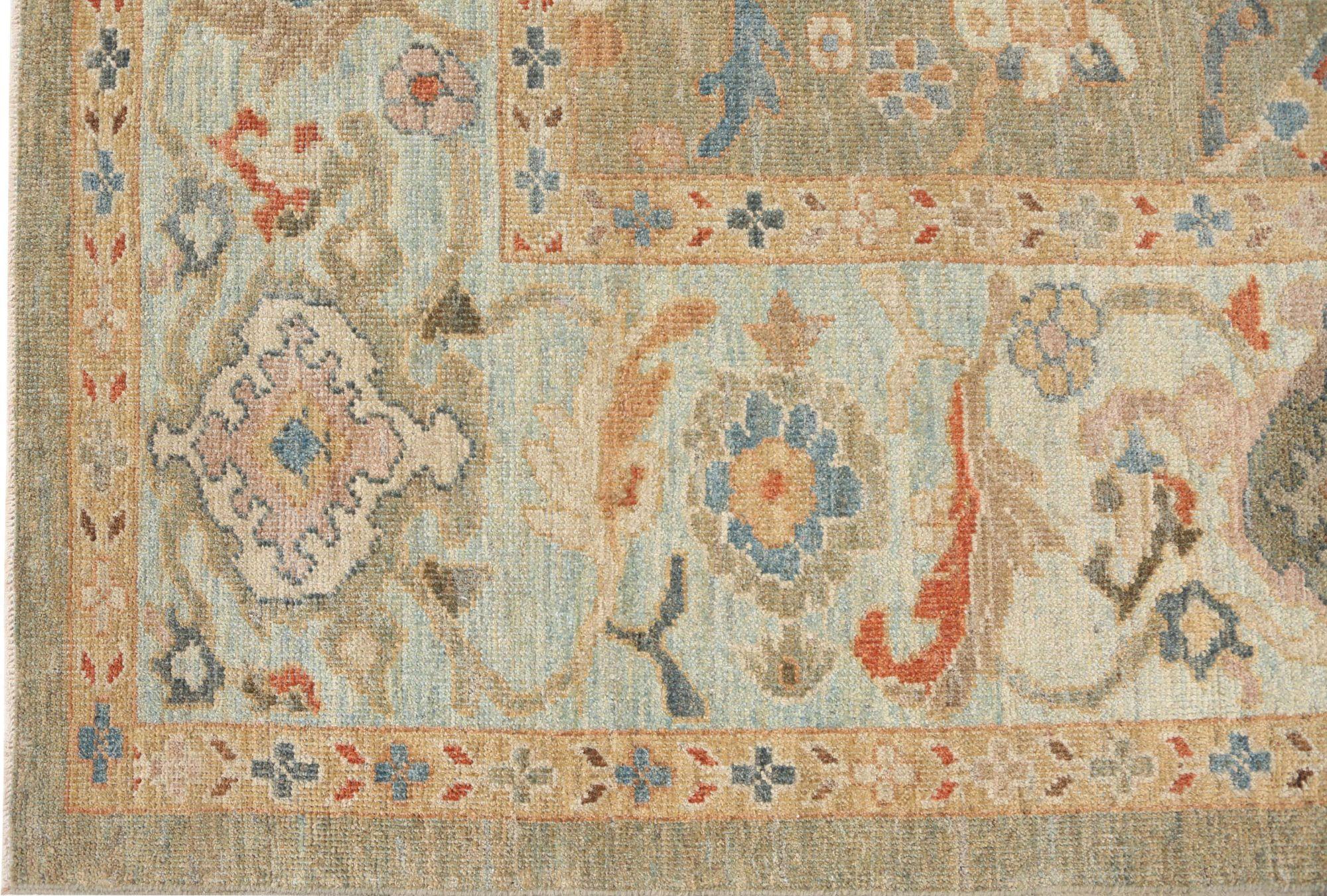 Scopri l'eleganza dell'Afghanistan Sultanabad Rugs con i tappeti CIRCA del 1990. Progettato con lana e verde, questo design esclusivo è perfetto per valorizzare il tuo spazio.