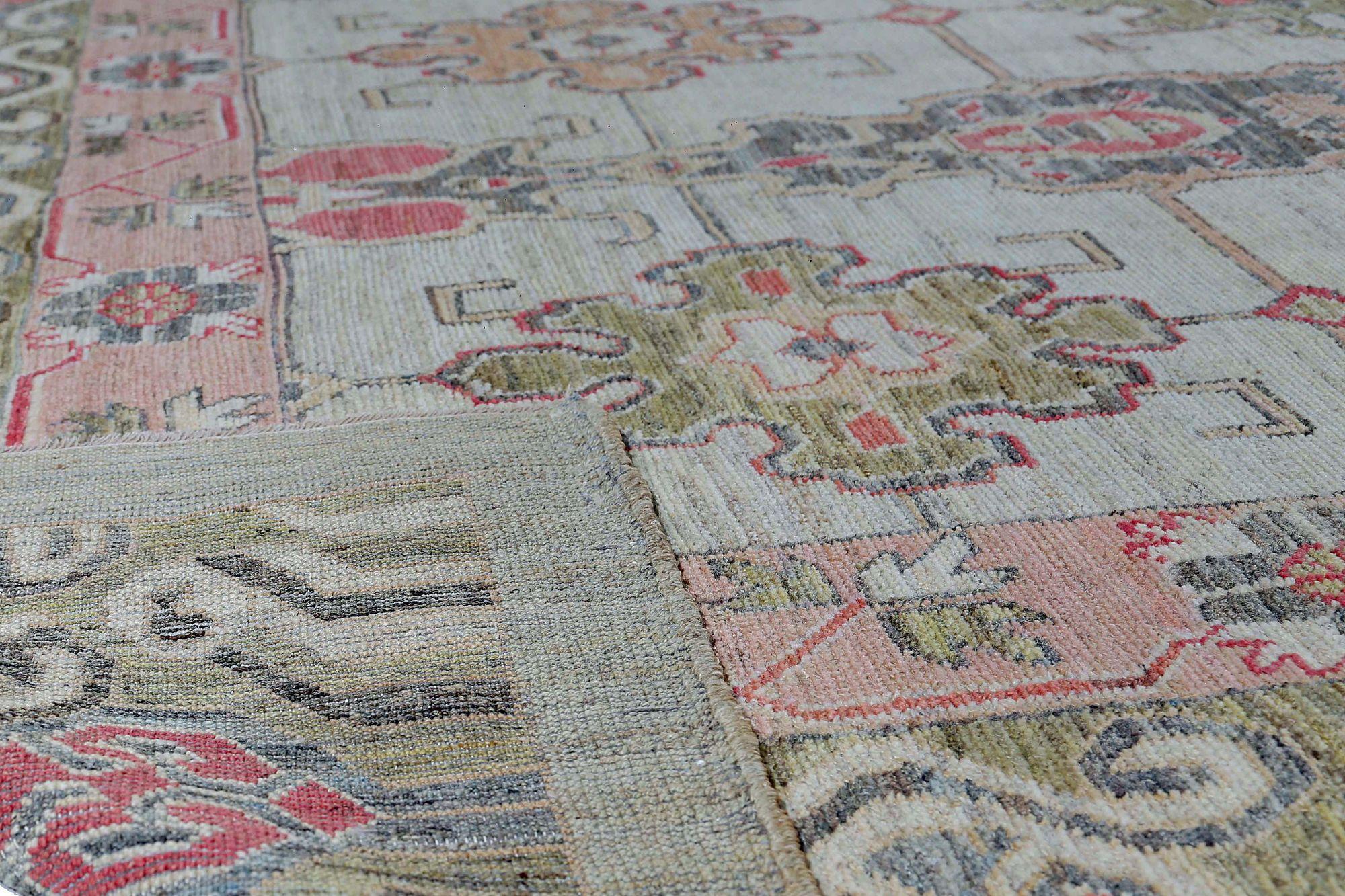 Sultanabad-Teppiche aus Afghanistan - Wolle in Elfenbein und Rosa mit Design - 97002 im Zustand „Hervorragend“ im Angebot in Dallas, TX