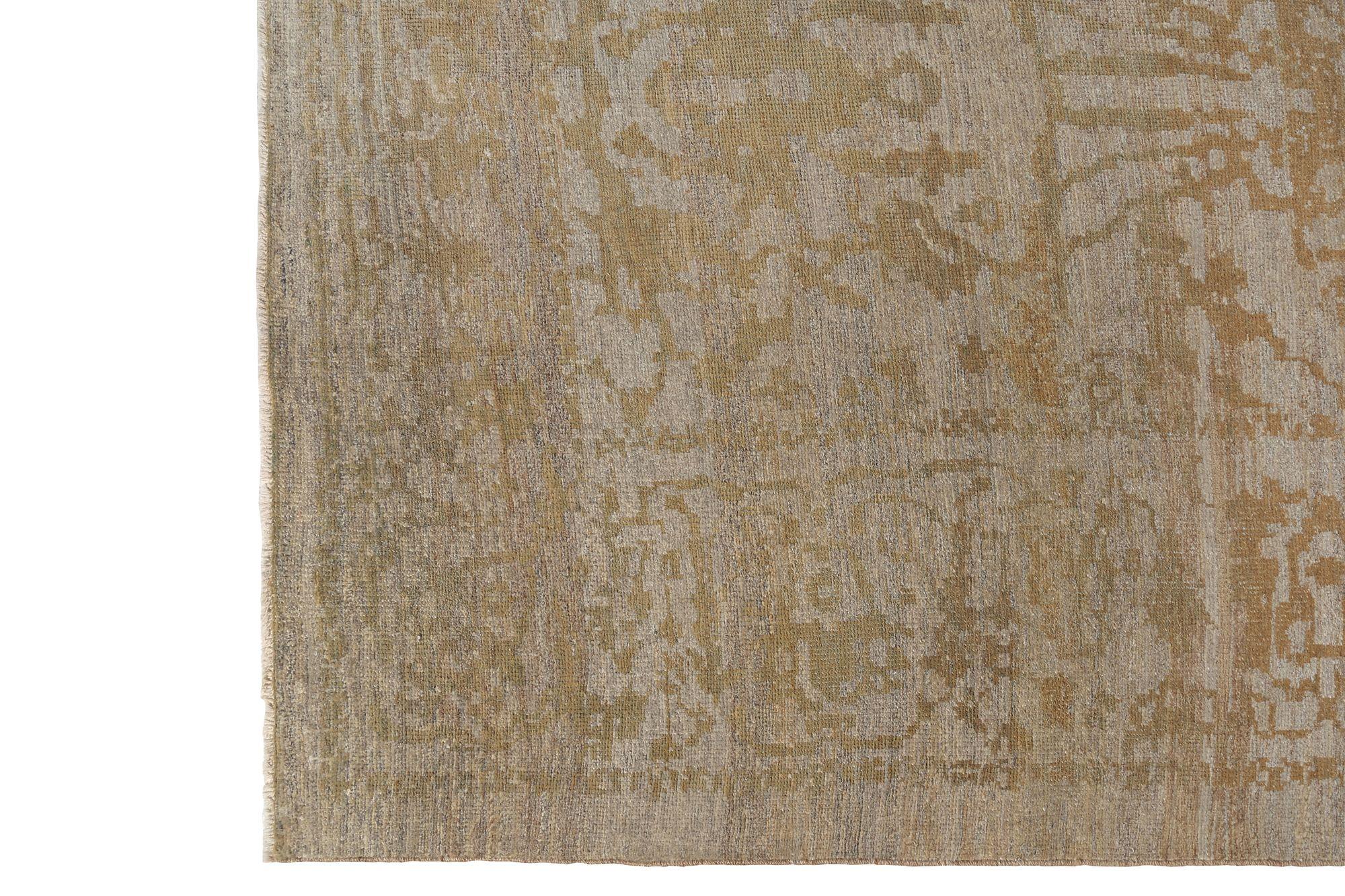 Entdecken Sie die Eleganz des afghanischen Sultanabad-Teppichs in Übergröße aus der Zeit um 1990. Dieses exklusive Design aus Wolle und Braun-Taupe-Gelb ist perfekt, um Ihren Raum zu verschönern.