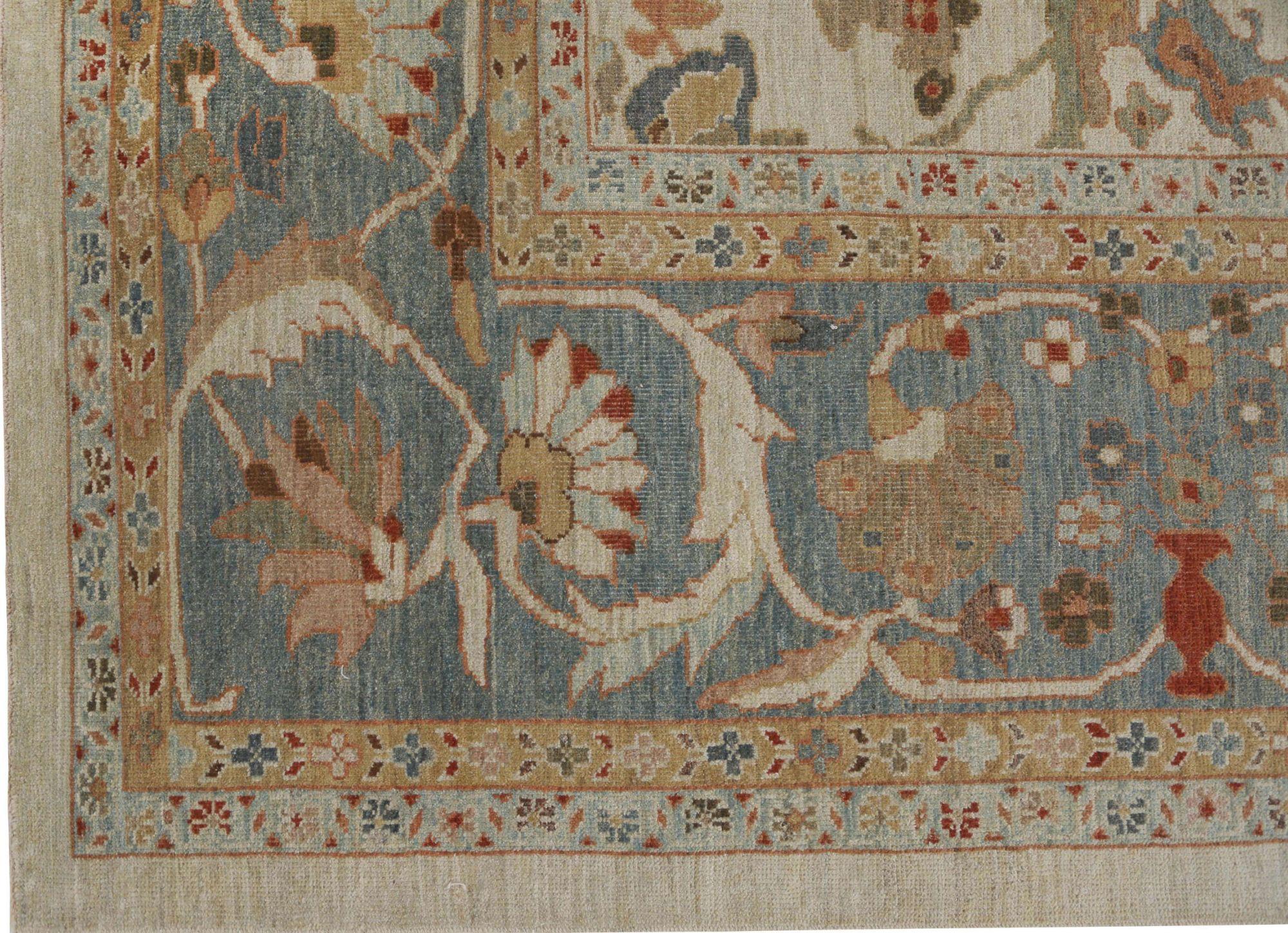 Entdecken Sie die Eleganz des afghanischen Sultanabad-Teppichs in Übergröße aus der Zeit um 1990. Dieses exklusive Design aus Wolle und Elfenbein ist perfekt, um Ihren Raum zu verschönern.