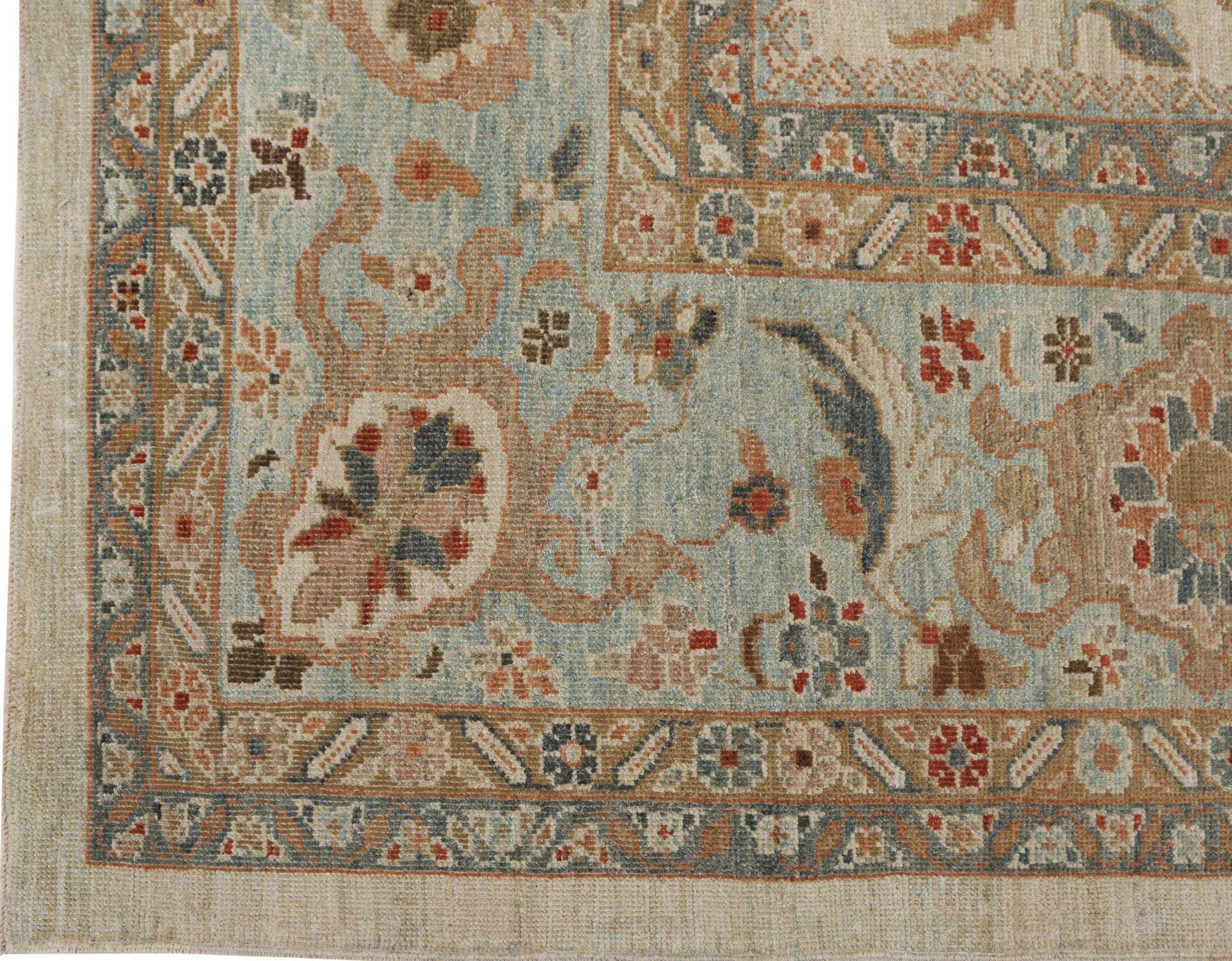 Entdecken Sie die Eleganz von Afghanistan Sultanabad mit dem Over Size Rug. Dieses exklusive Design aus Wolle und Elfenbein ist perfekt, um Ihren Raum zu verschönern.
