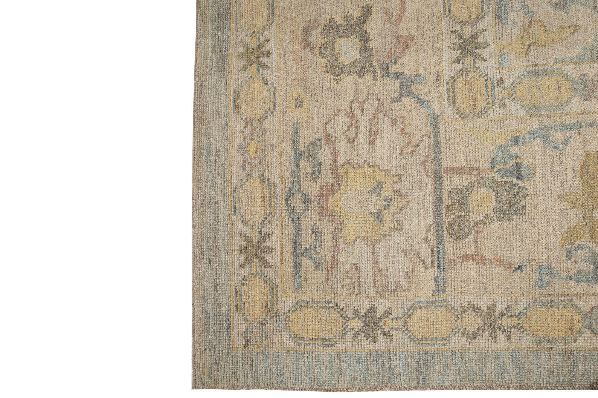 Afghan Tapis Sultanabad en laine bleu clair et jaune - 97376 en vente