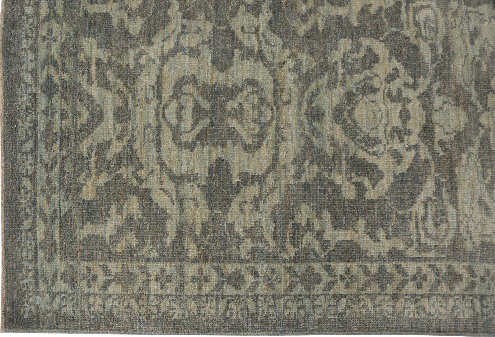Entdecken Sie die Eleganz des afghanischen Sultanabad-Teppichs mit Läufer um 1990. Dieses exklusive Design aus Wolle und Braun-Elfenbein ist perfekt, um Ihren Raum zu verschönern.