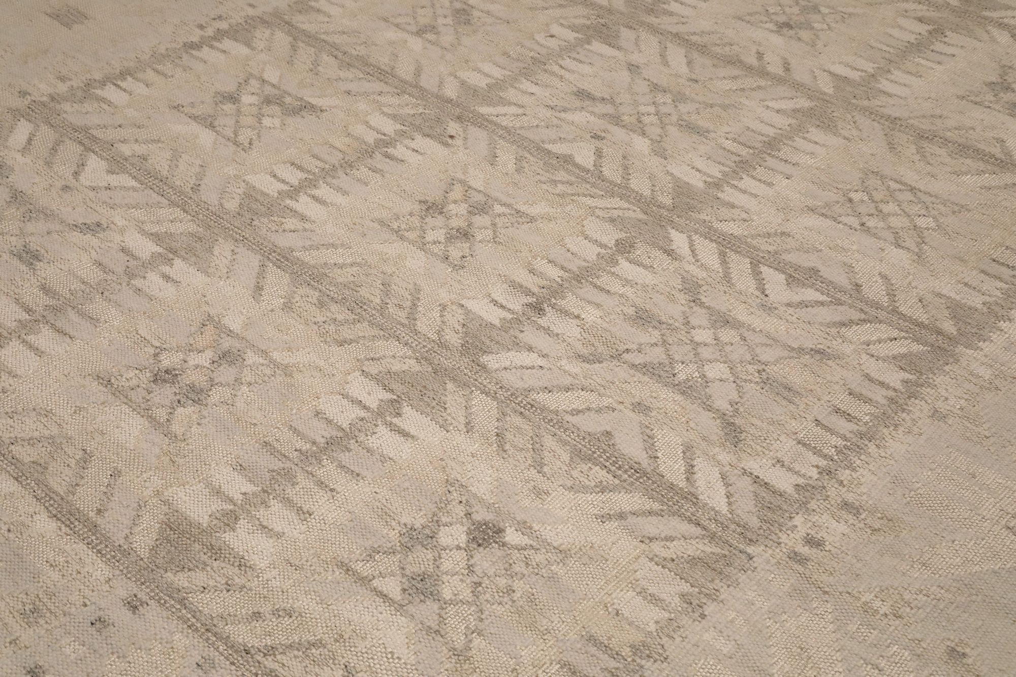 Tribal Tapis de collection suédois Afghanistan - Design en laine ivoire - 97349 en vente