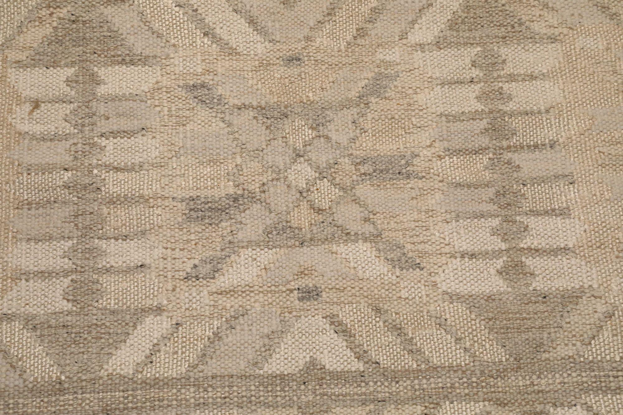 20ième siècle Tapis de collection suédois Afghanistan - Design en laine ivoire - 97349 en vente