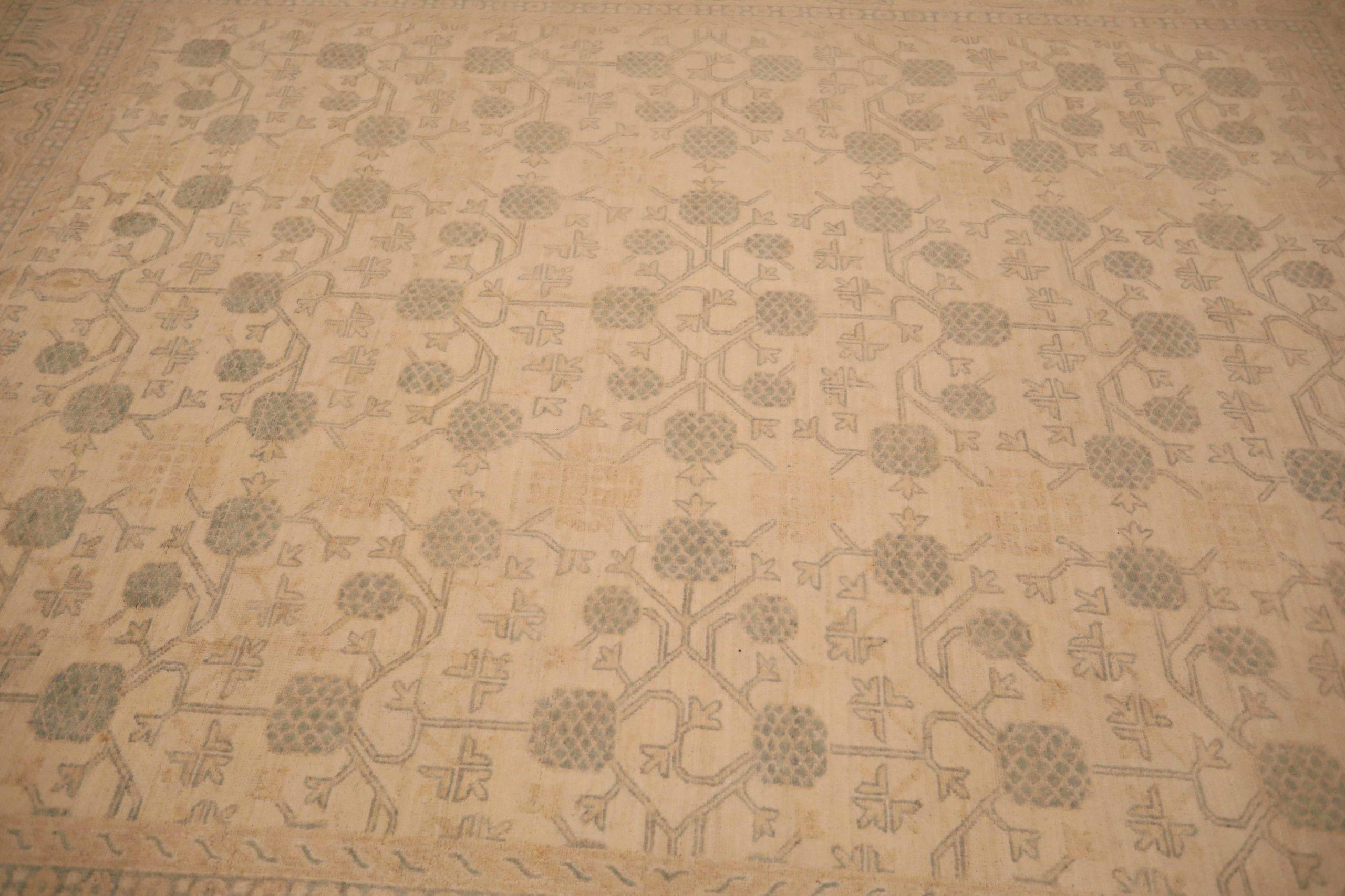 Tribal Tapis de Tabriz d'Afghanistan datant d'environ 1990, motif gris ivoire en laine, 91924 en vente