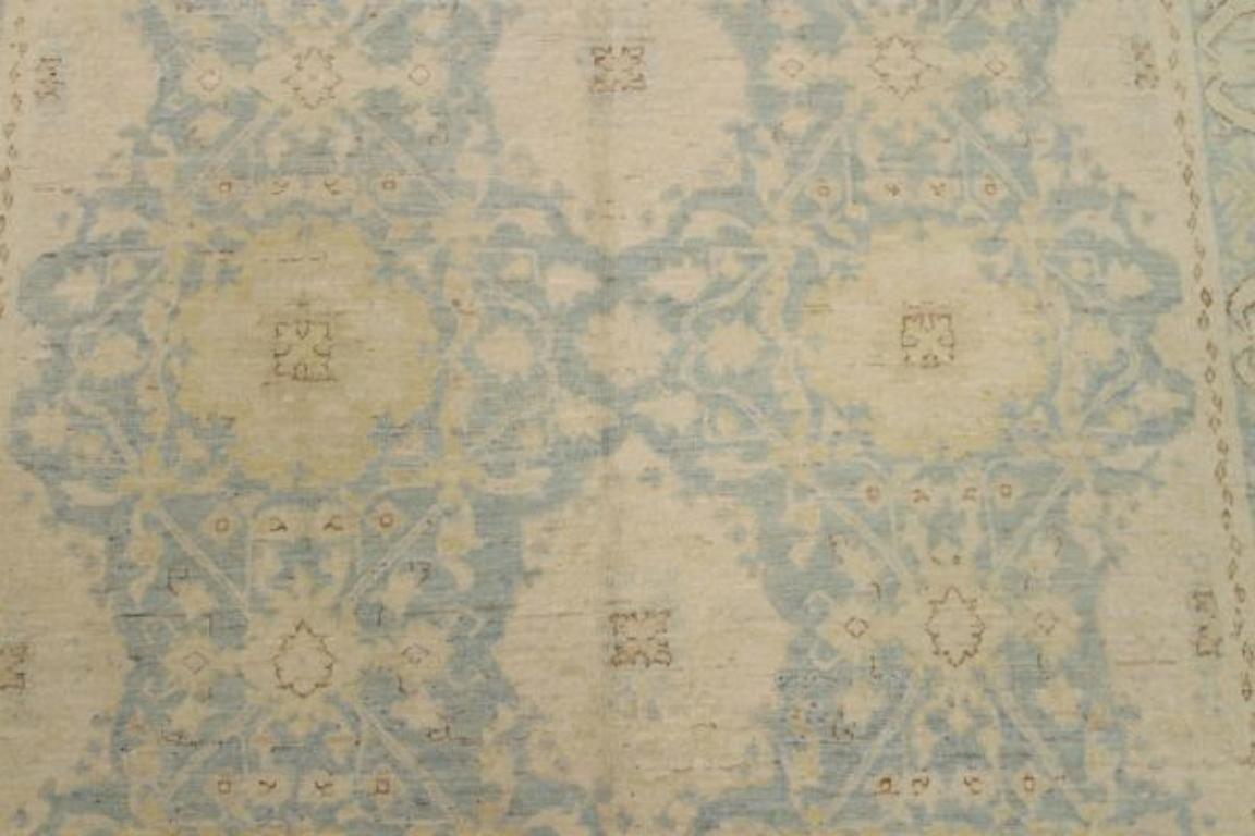 Afghan Petit tapis Tabriz en laine bleu ivoire - 92049 en vente