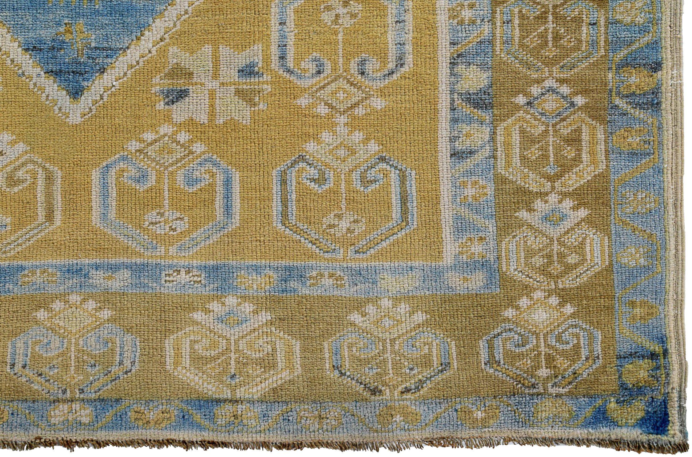 20ième siècle Petit tapis turc d'Afghanistan datant d'environ 1910, motif en laine bleu jaune et bleu 89635 en vente