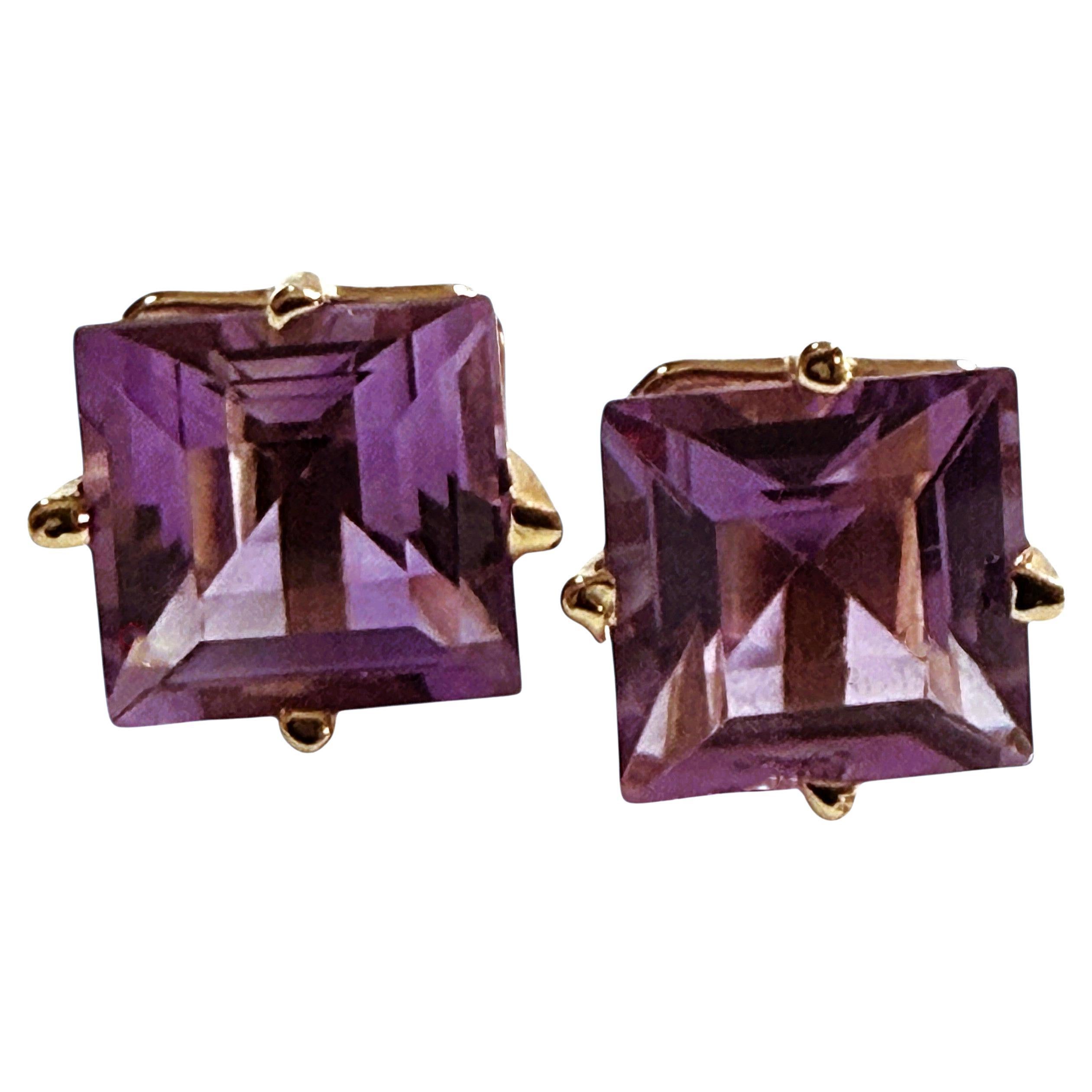 AFJC 14k Yellow Gold 2.48 Carat Princess Cut Amethyst Post Earrings in vendita