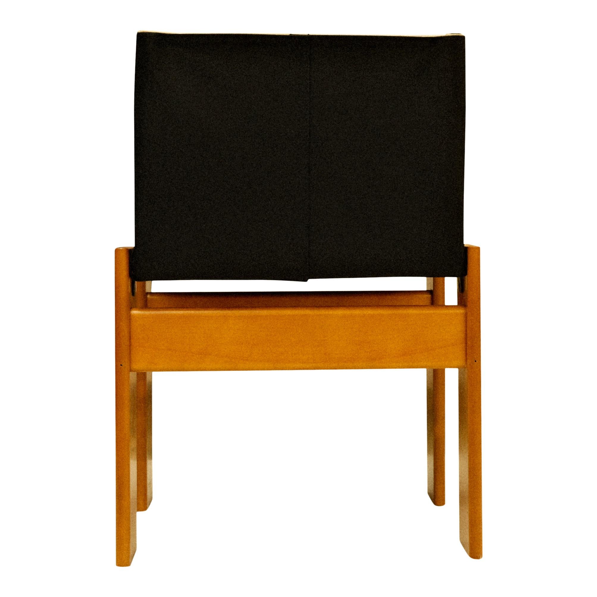 Sedia da pranzo Tobia Scarpa in Tela Nera per Molteni, Set di 4 in vendita 7