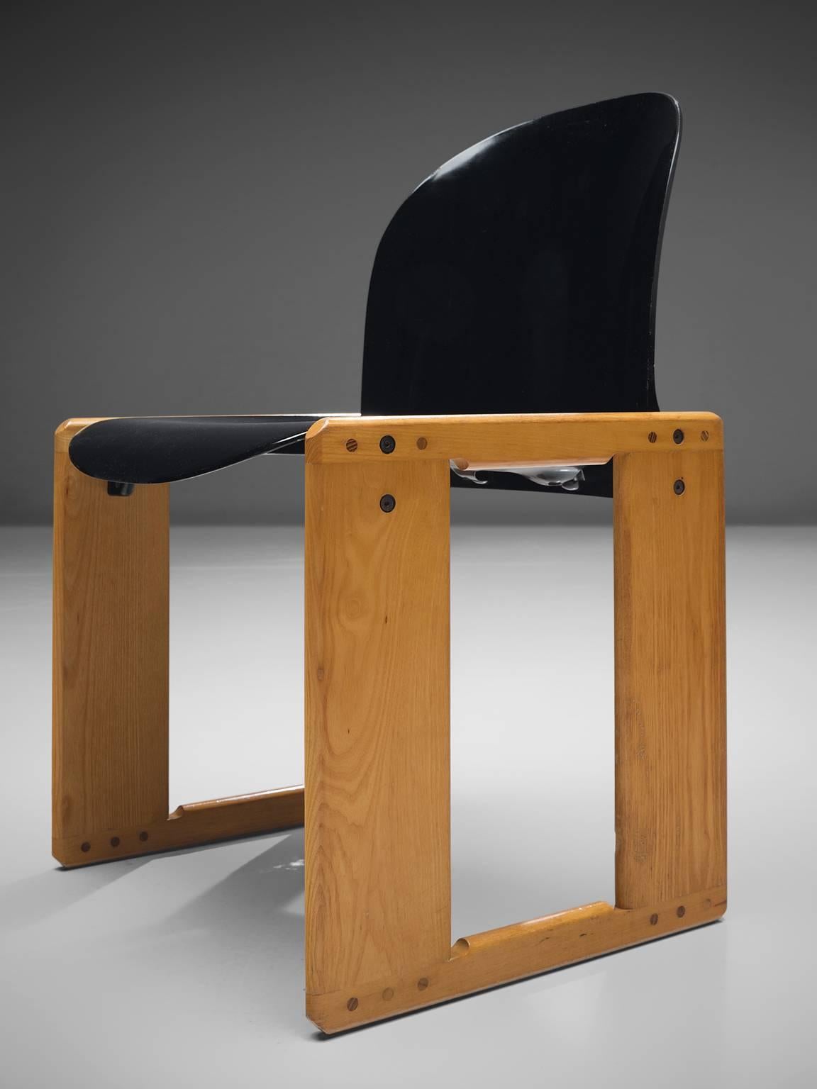 Afra and Tobia Scarpa Chairs in Black and Walnut for Cassina In Good Condition In Waalwijk, NL