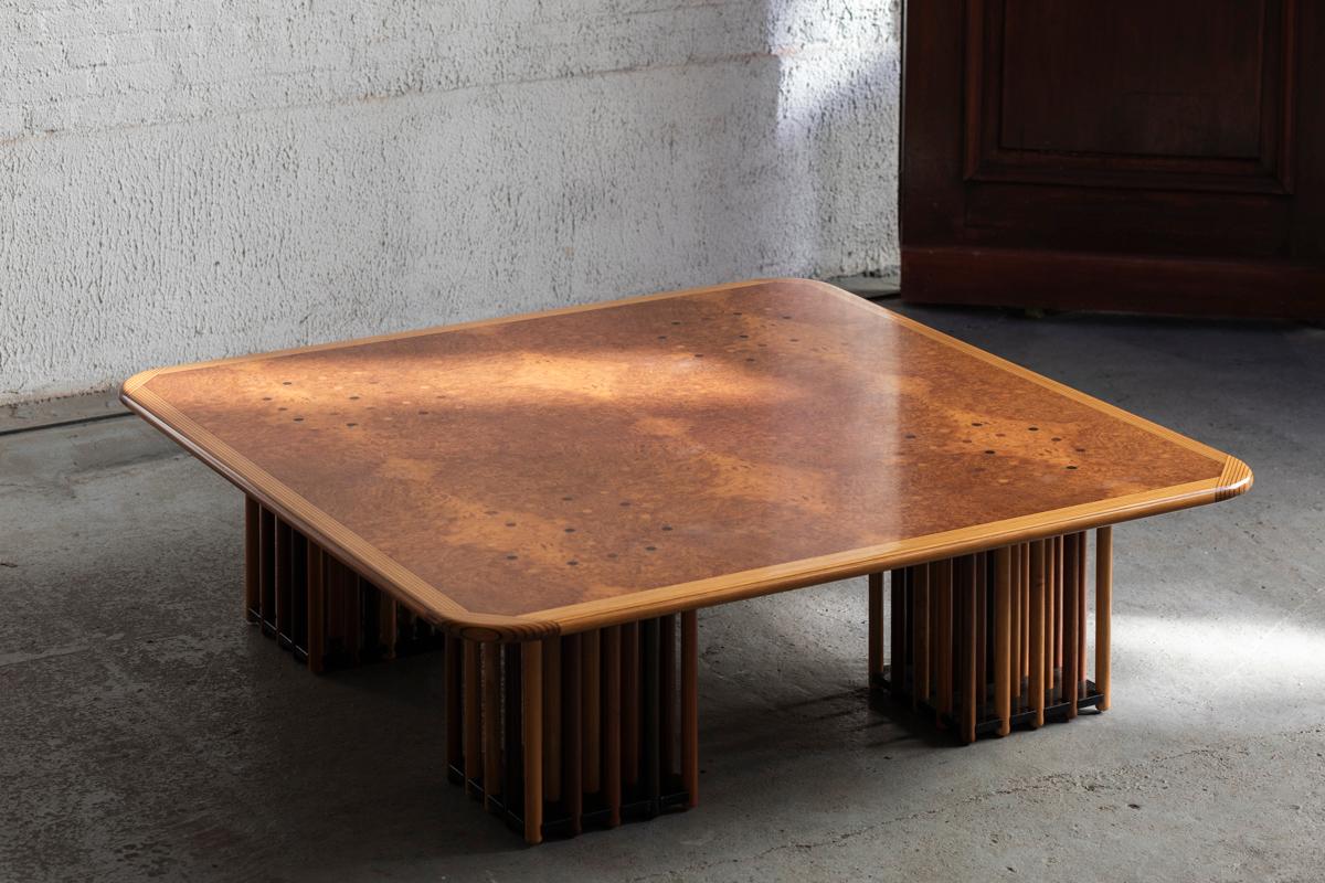 Stunning ‘Artona’ coffee table designed by Afra and Tobia Scarpa and produced by Maxalto in Italy around 1975. The base of this rare coffee table is composed of cylindrical pieces from different types of wood stuffed into a square pattern. All of